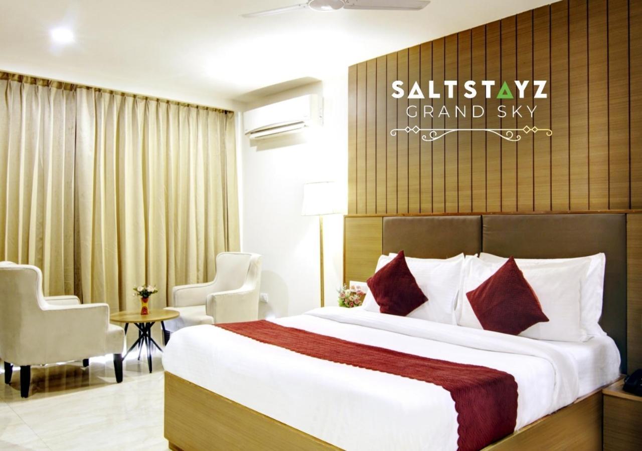 Saltstayz Select - Unitech Cyber Park Gurgaon
