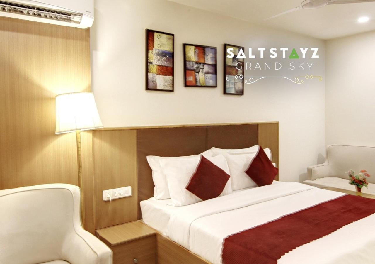 Hotel Saltstayz Select - Unitech Cyber Park 4*