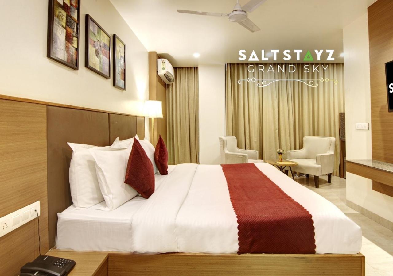 Saltstayz Select - Unitech Cyber Park Hotel