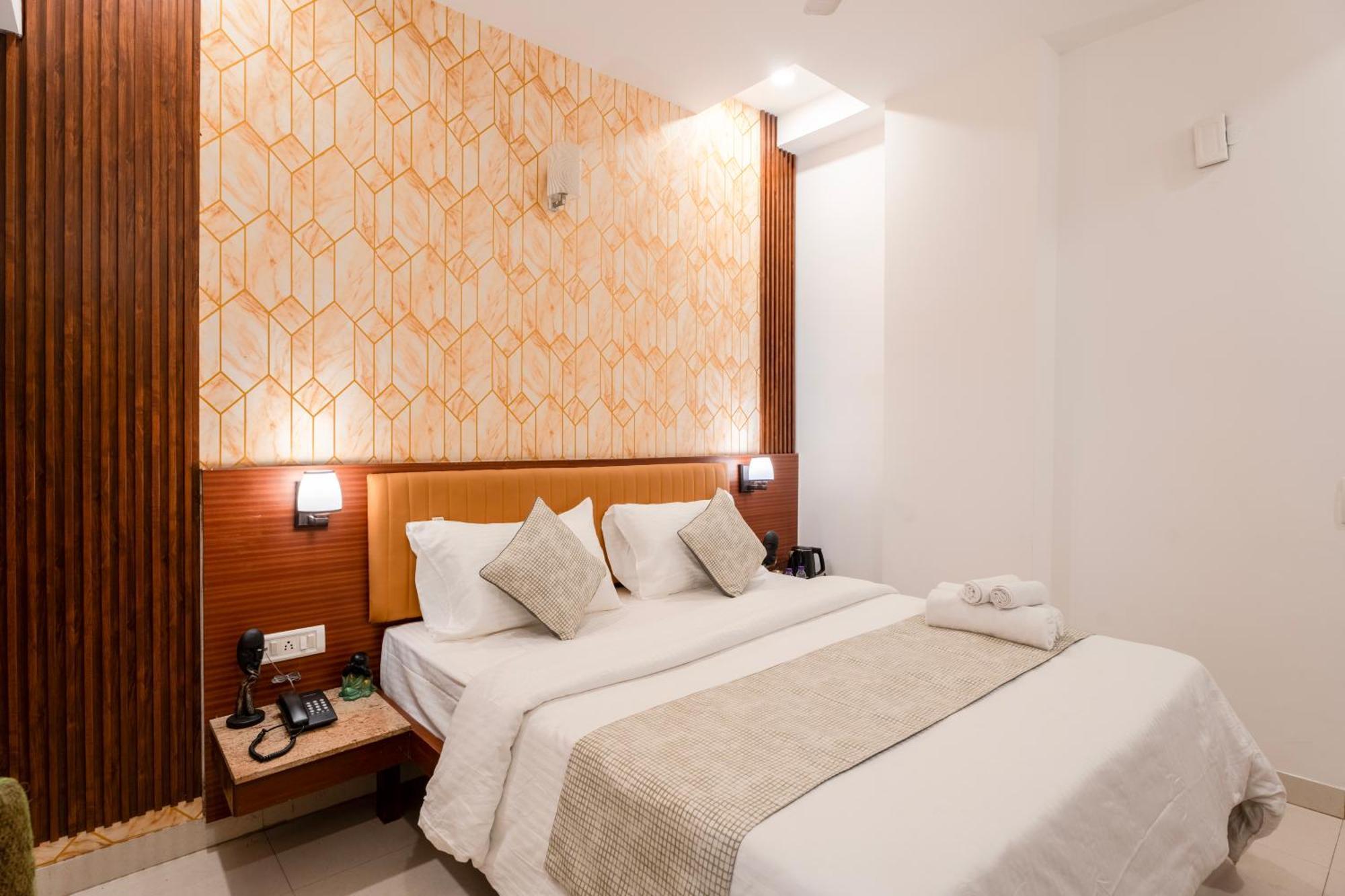 Serviced Near Medanta Hospital Medicity By The Lodgers * Gurgaon