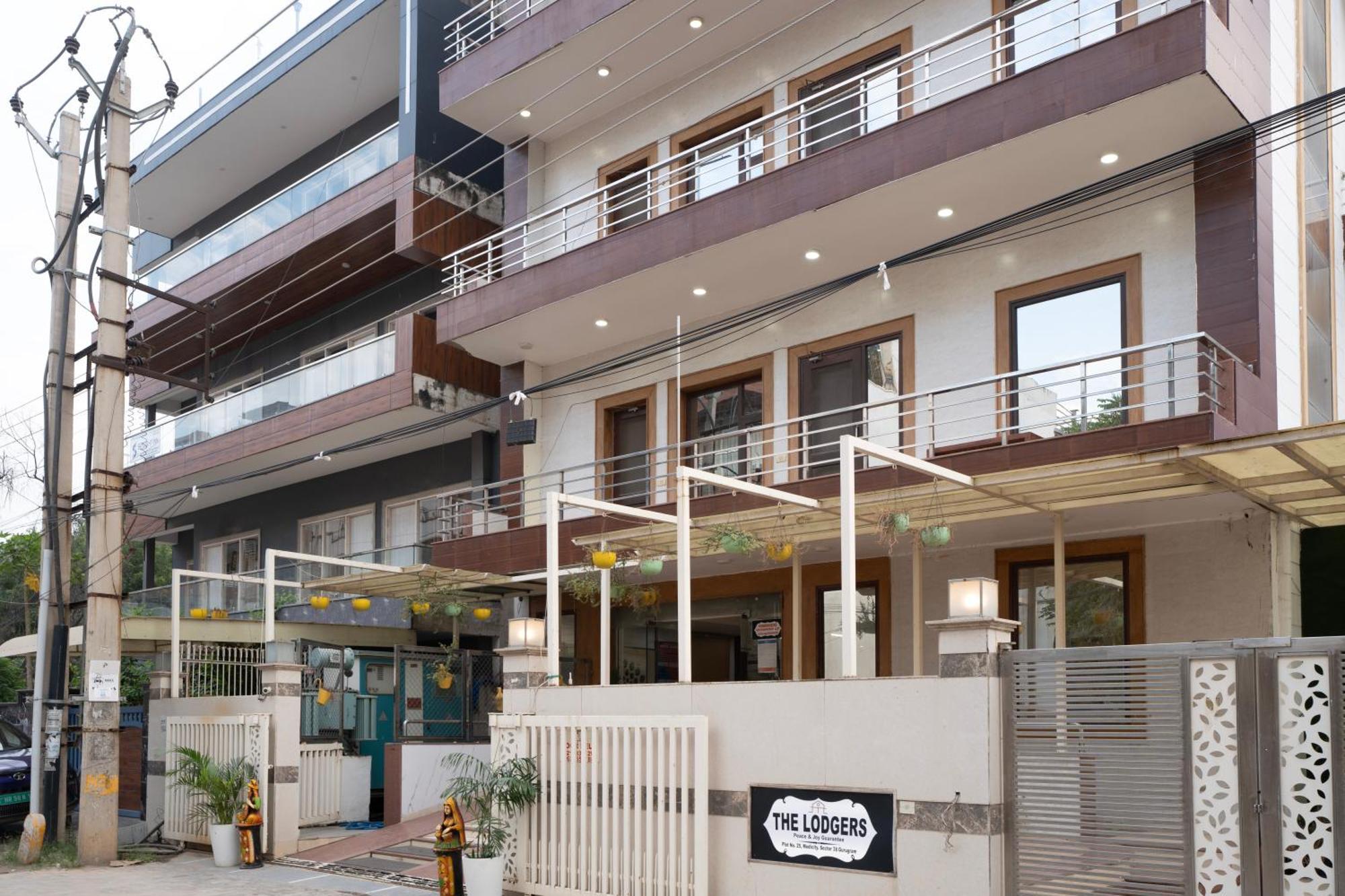 The Lodgers & Banquet Sector 38 Medicity Gurgaon