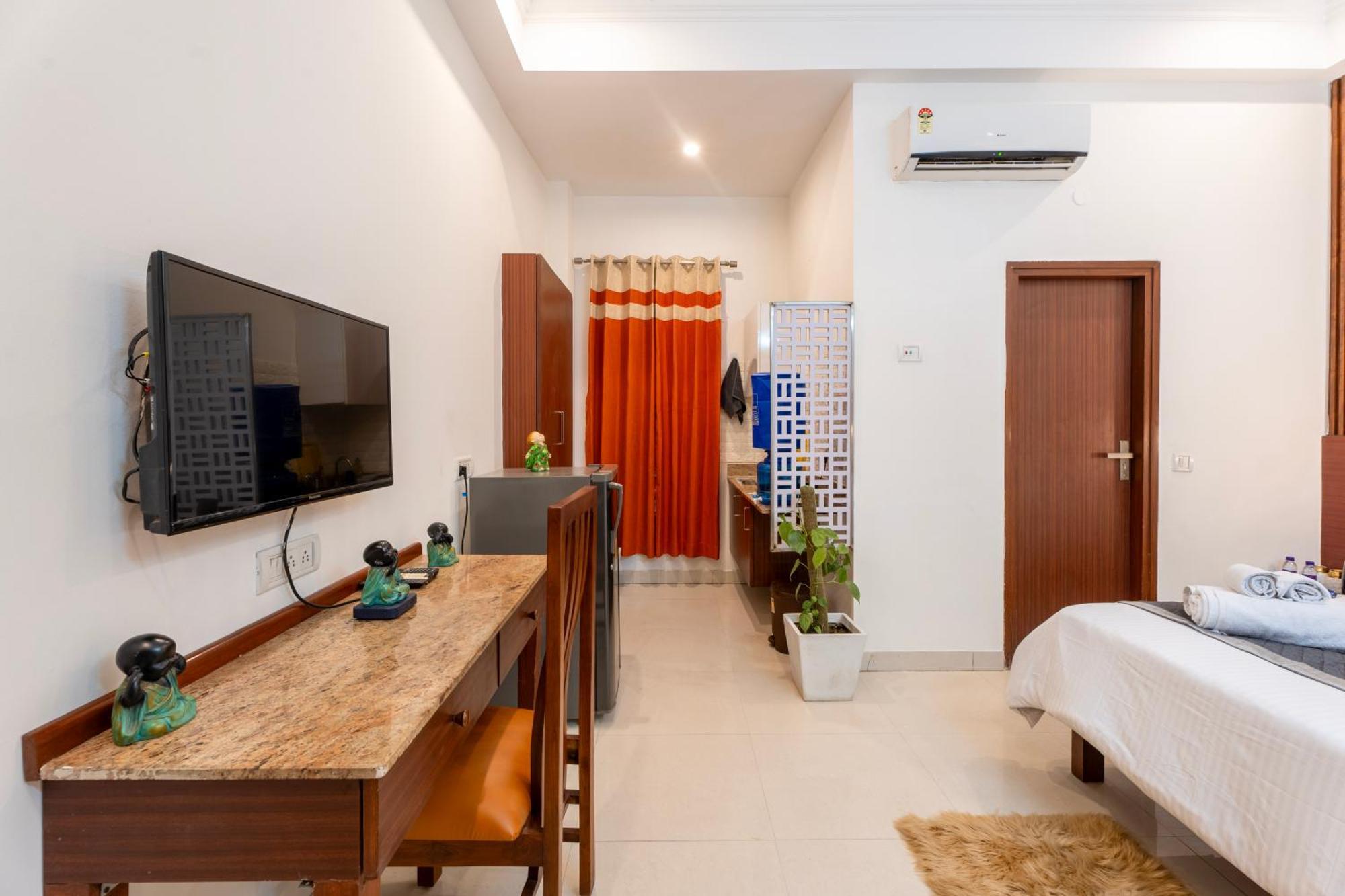 Serviced Near Medanta Hospital Medicity By The Lodgers Gurgaon