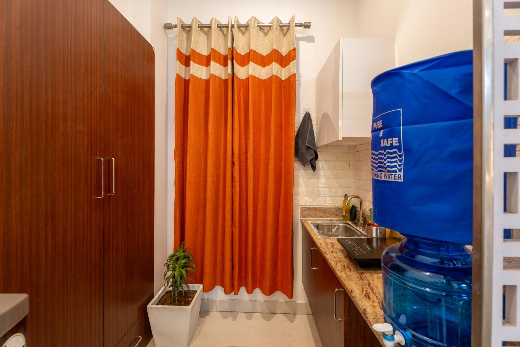 Serviced Near Medanta Hospital Medicity By The Lodgers Apartment