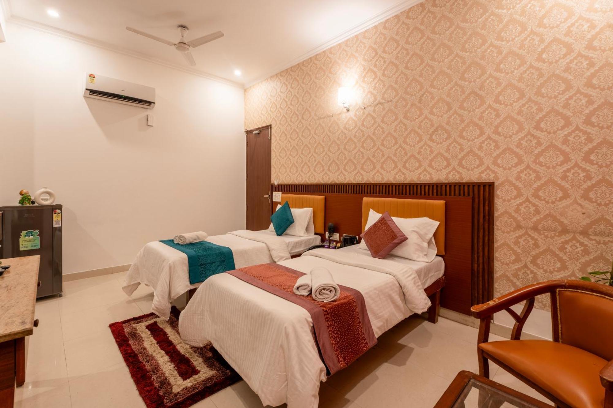Serviced Near Medanta Hospital Medicity By The Lodgers * Gurgaon