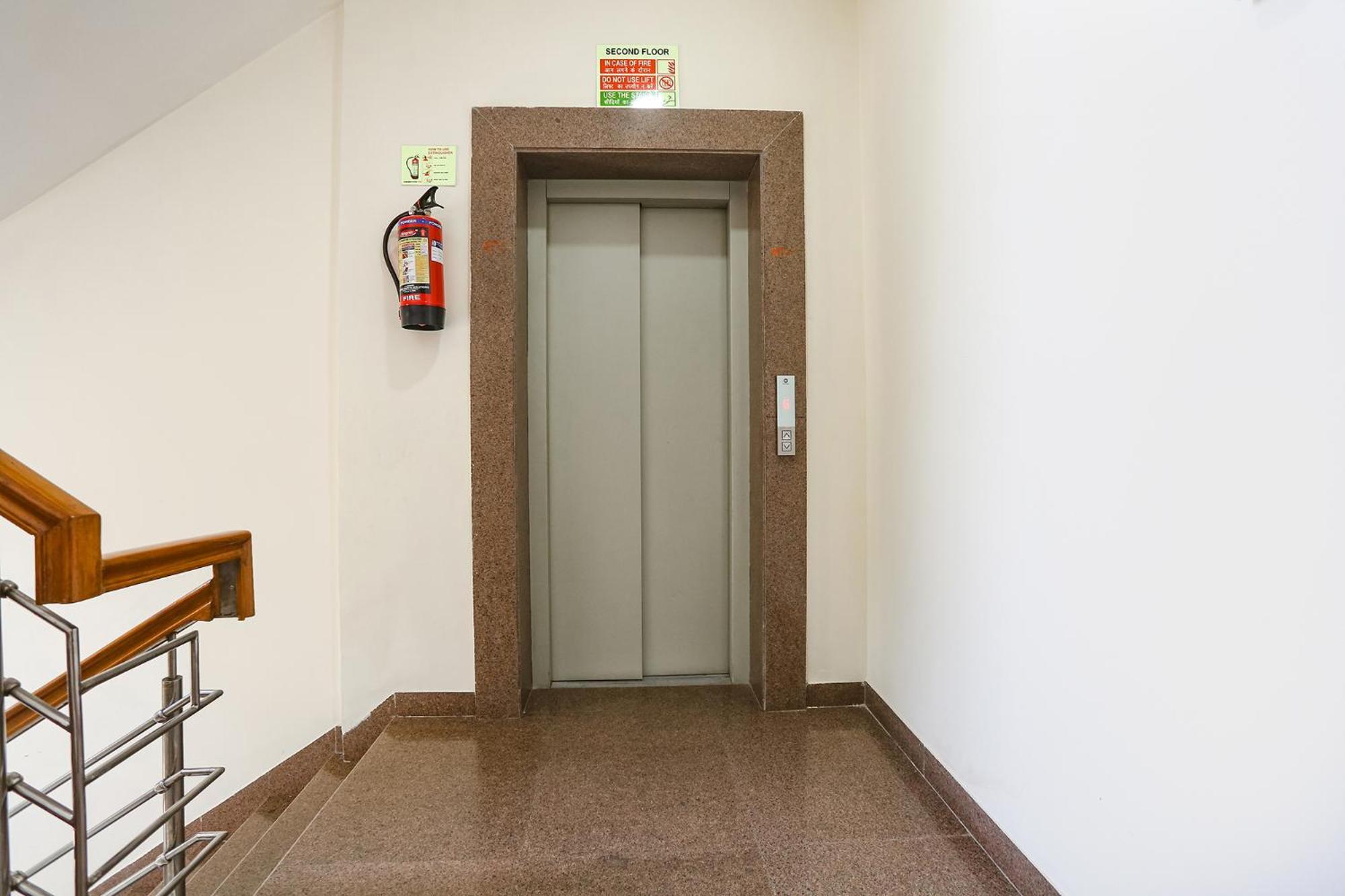 Fabhotel New Journey Hospitality Hotel Gurgaon
