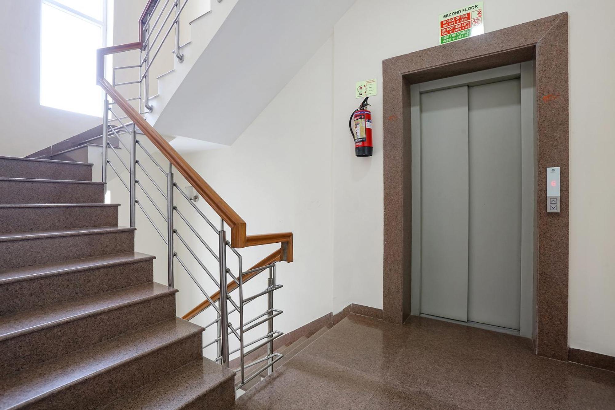 Hotel Fabhotel New Journey Hospitality