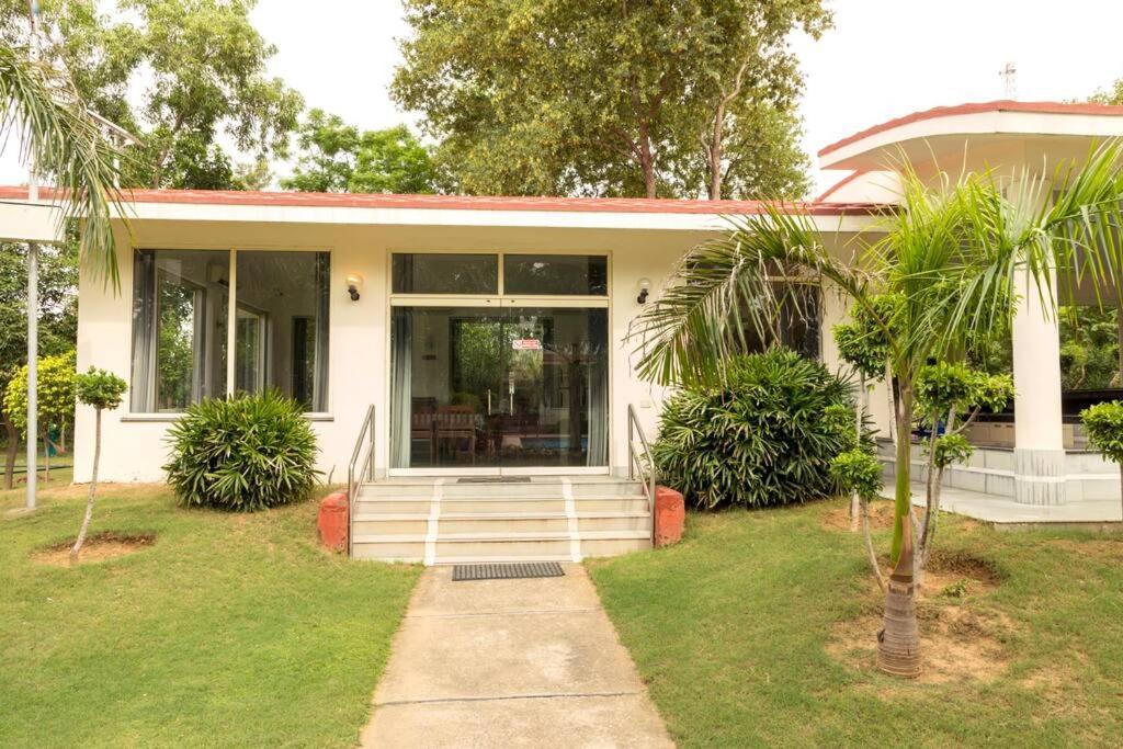 Zoned Farm House A Natural Haven In Manesar, Gurugram Villa *