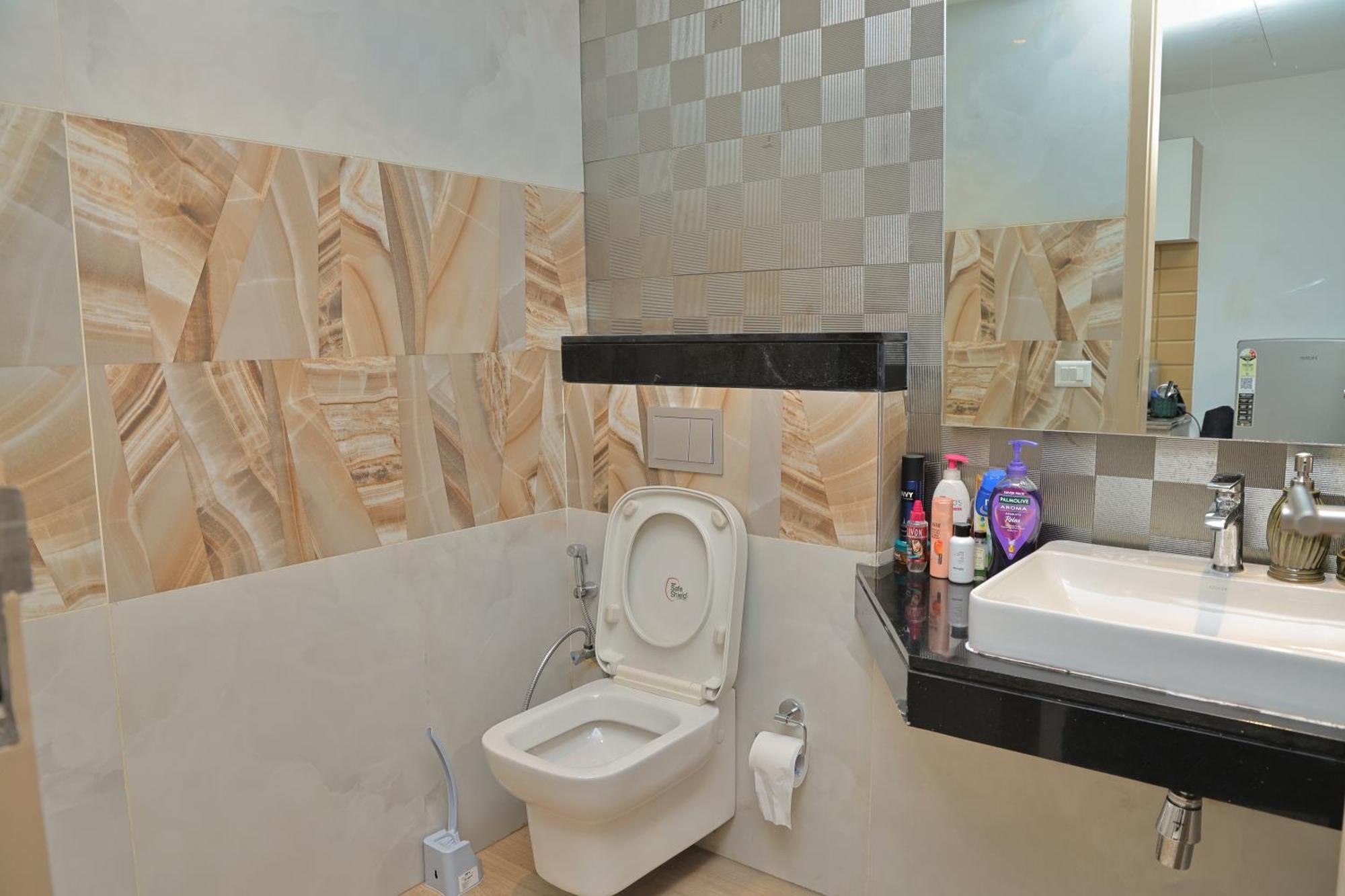 High Rise Den 1 Apartment Gurgaon