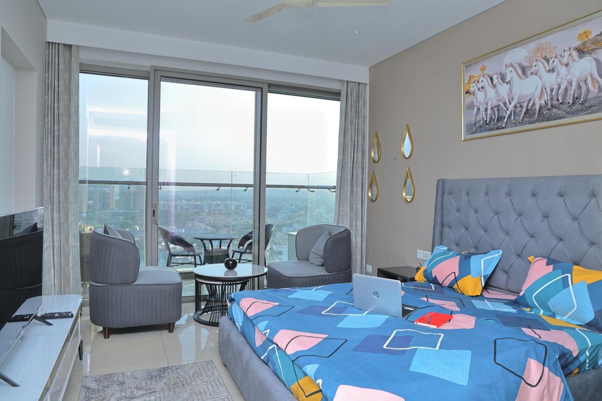High Rise Den 1 *