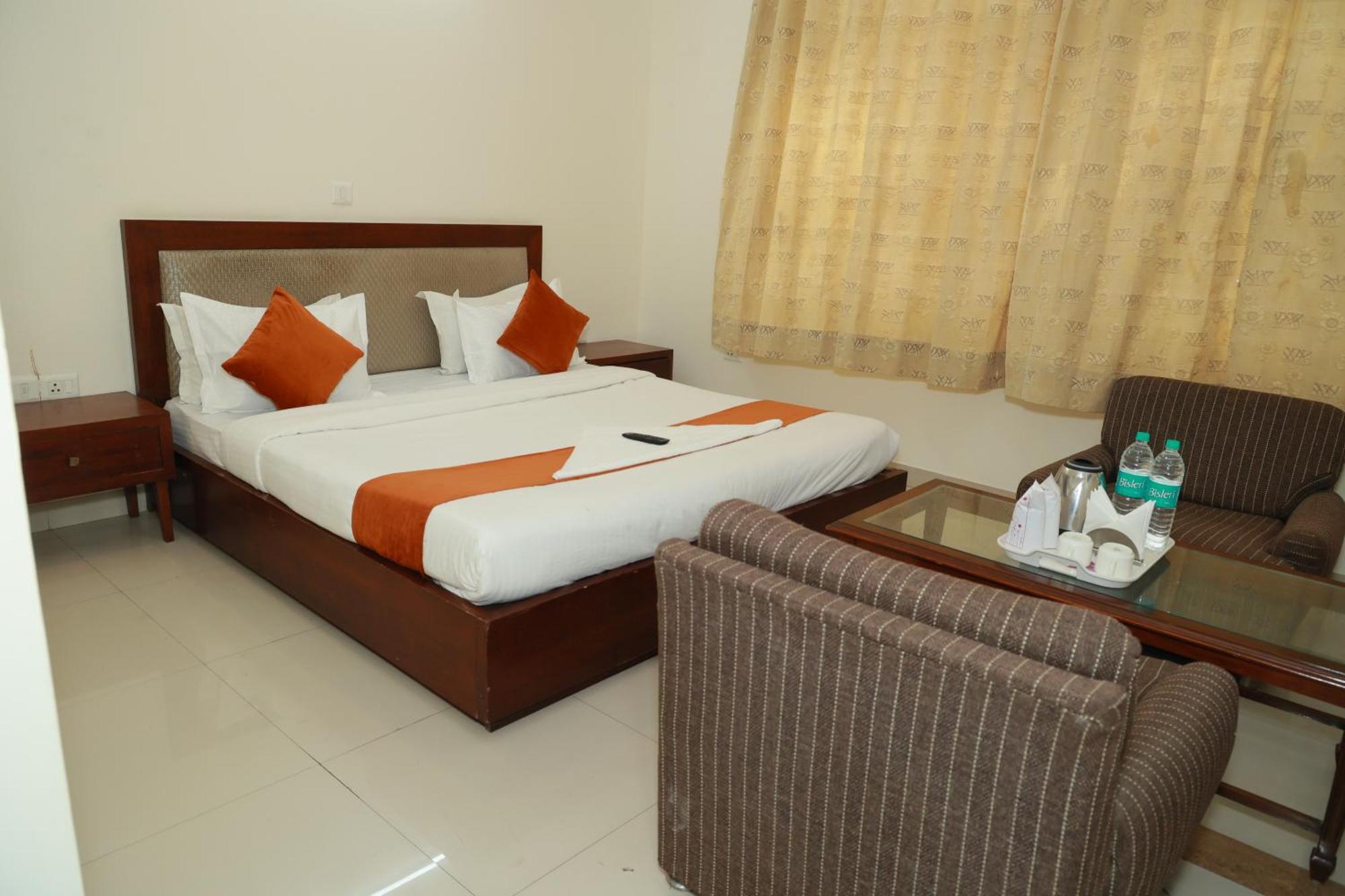 Aravali Residency Guest house *