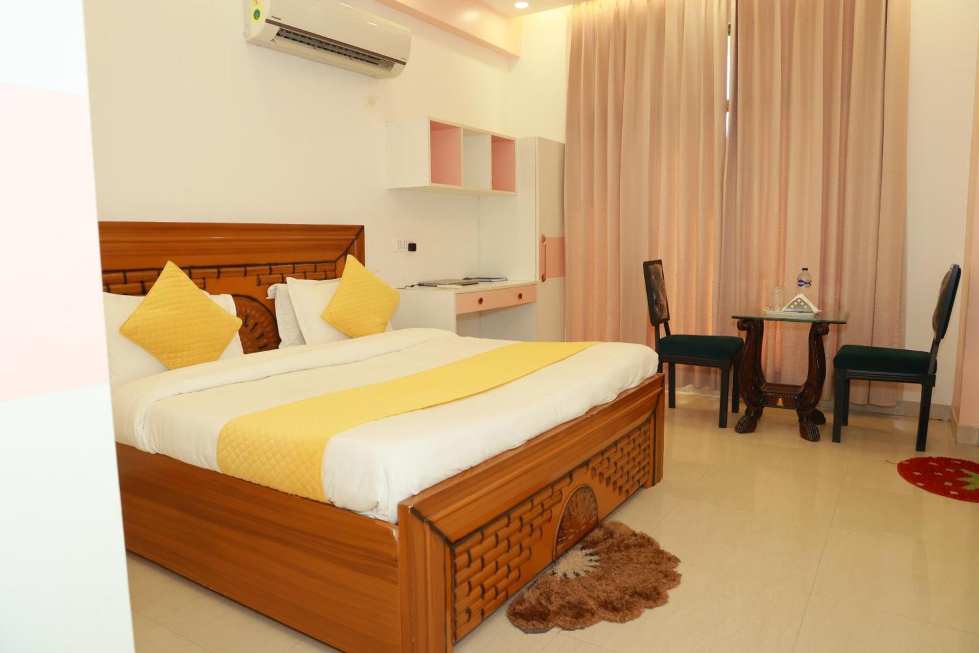 Guest house Aravali Residency Gurgaon