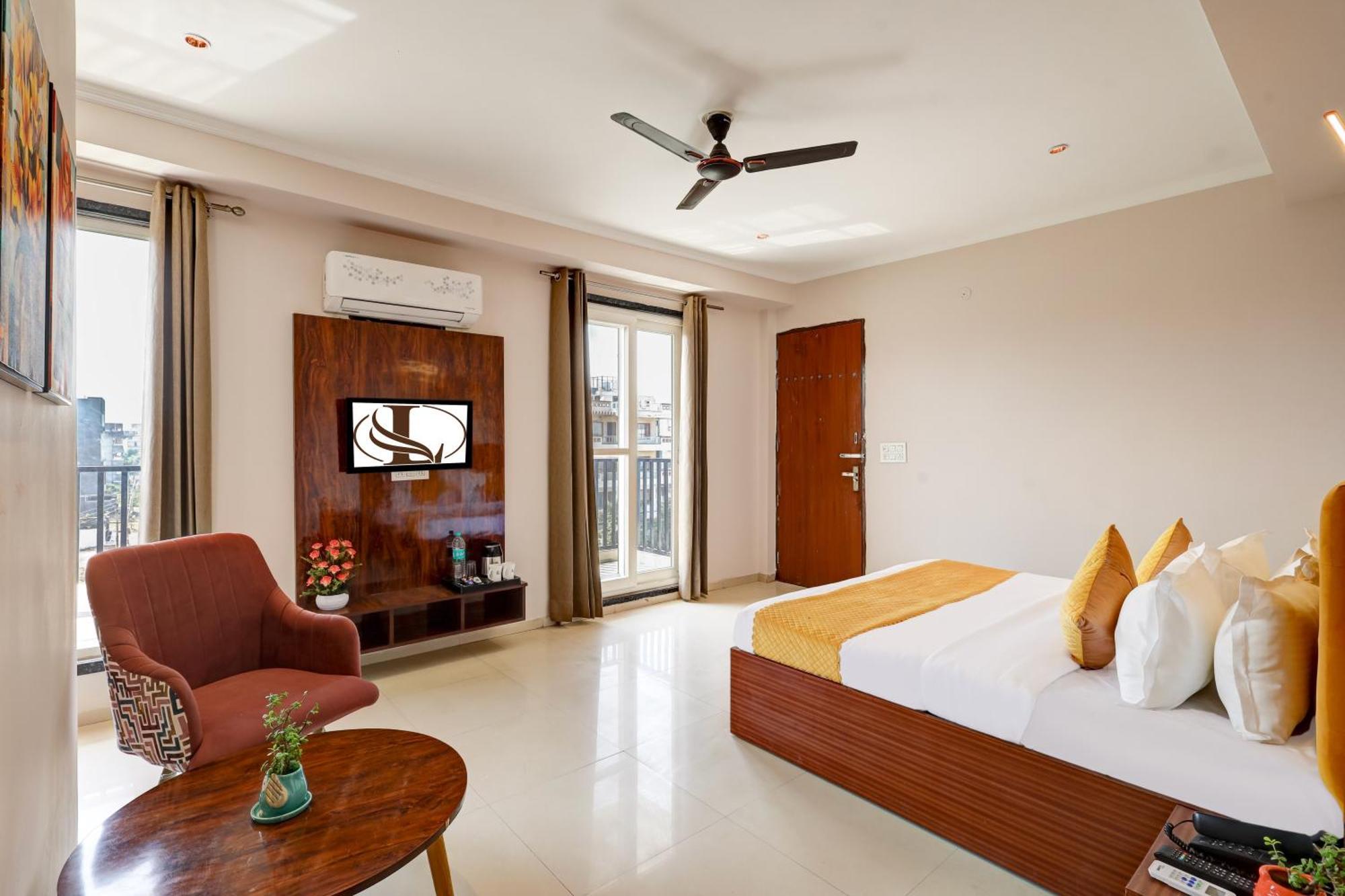 Limewood Oasis - Golf Course Road * Gurgaon