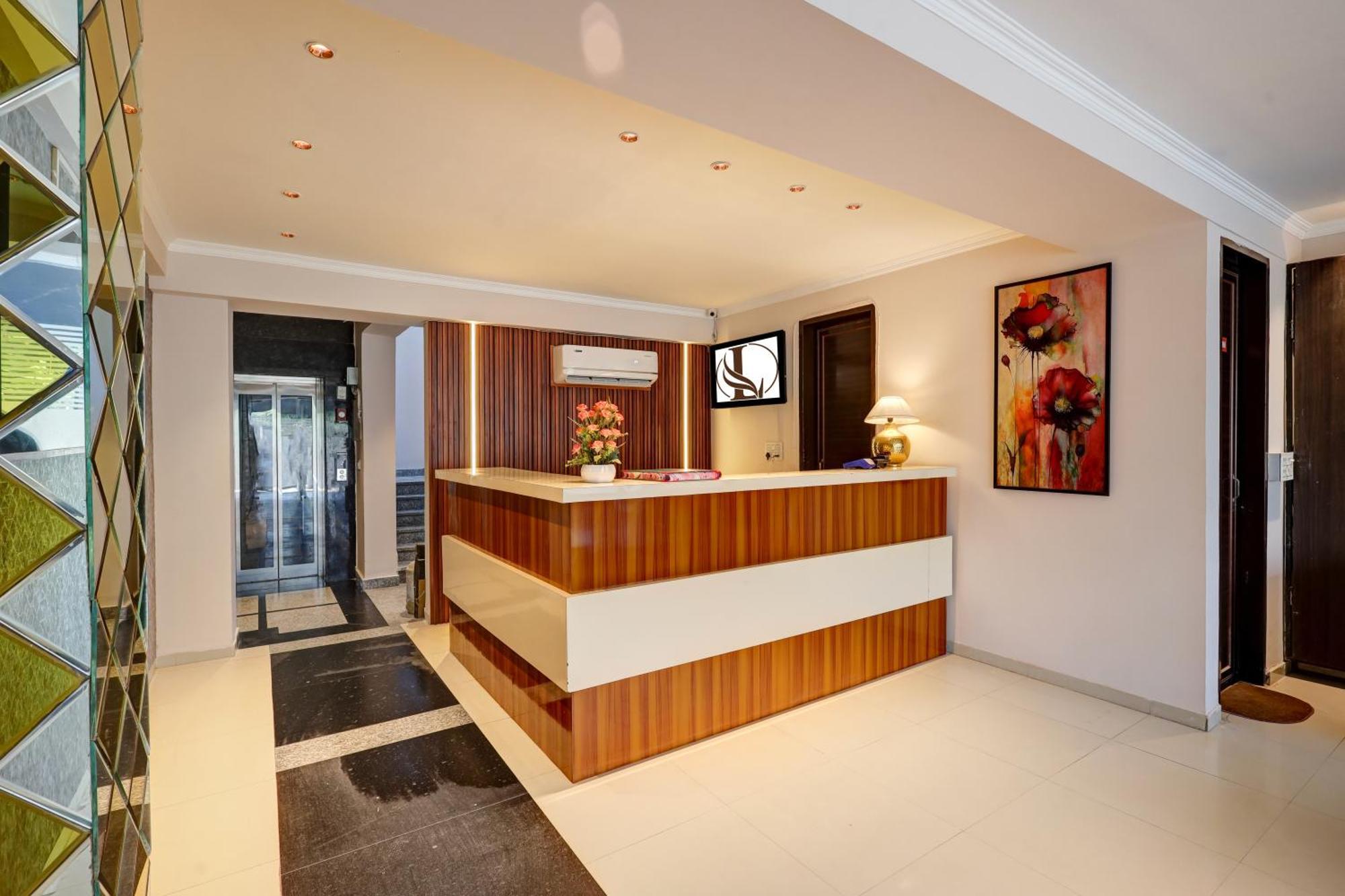 Limewood Oasis - Golf Course Road Hotel Gurgaon