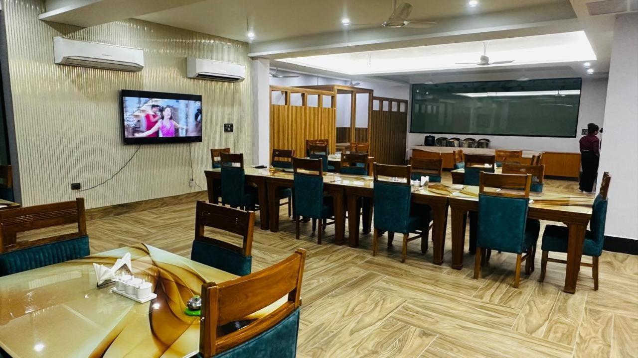 The Orange Hotel 3*