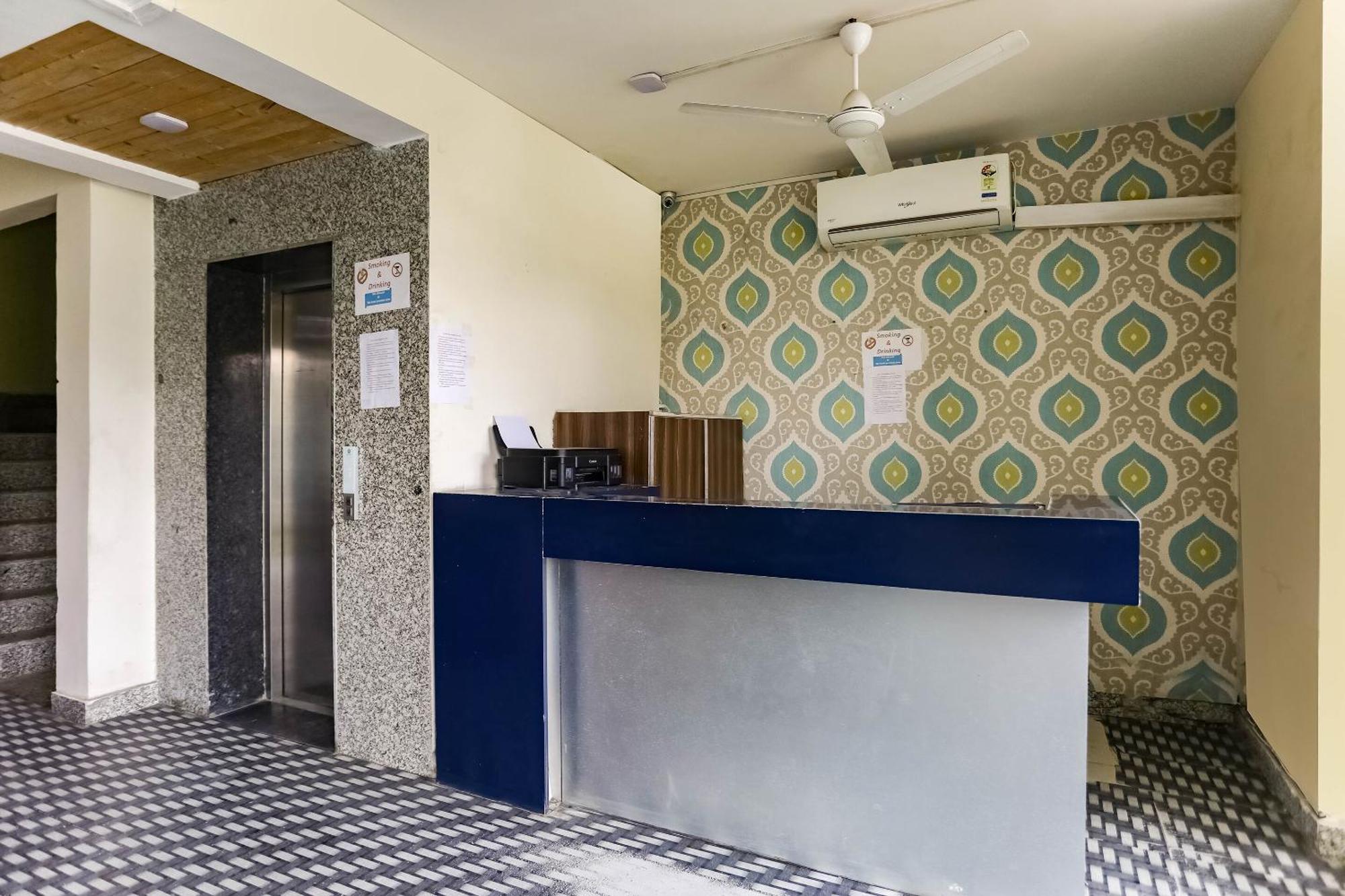 Hotel Collection O Comfort Residency Near Medanta Hospital Near Omaxe Celebration Mall Gurgaon