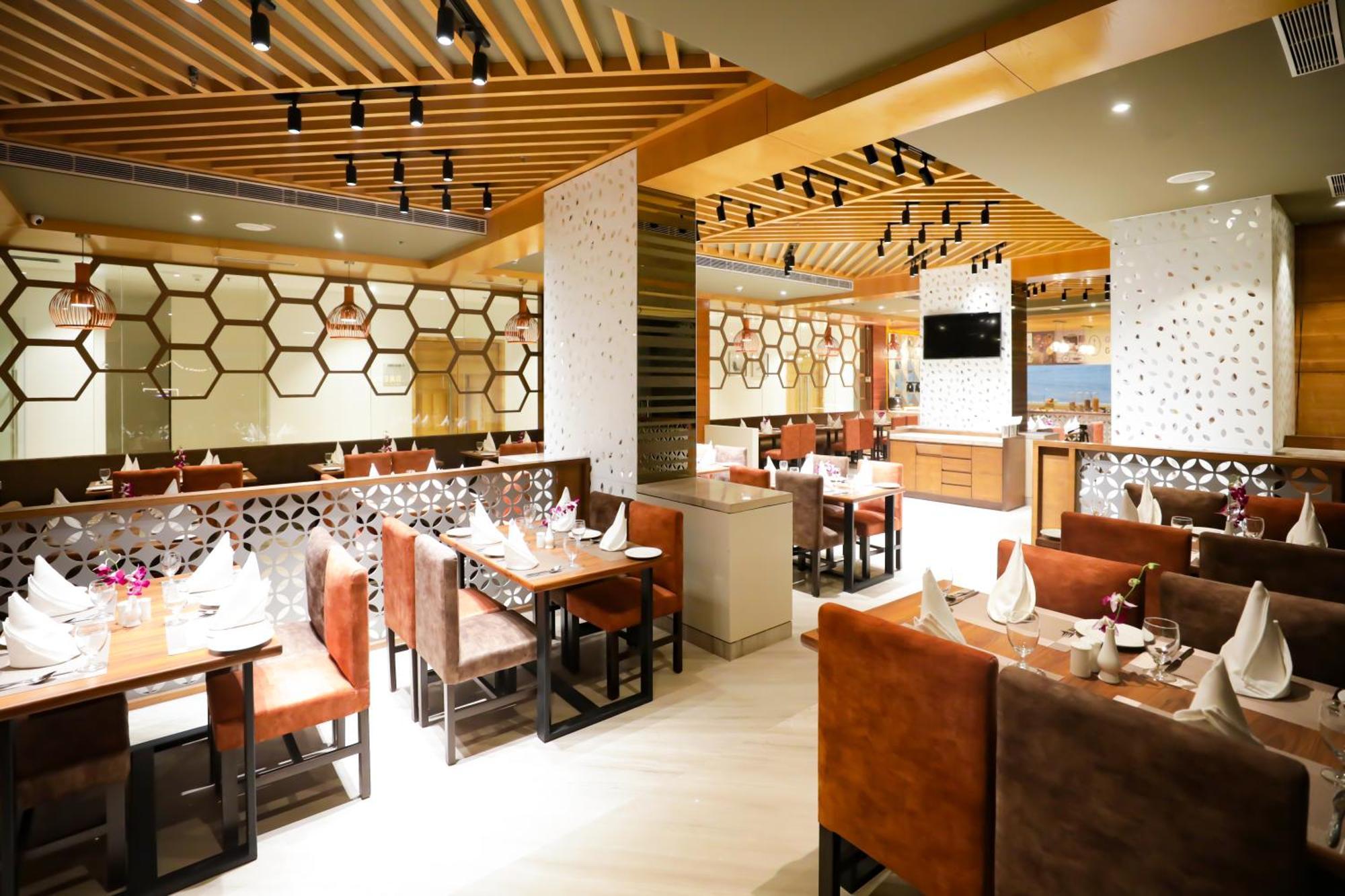 Regenta Gurugram, Sohna Road, Sector 49 4* Gurgaon