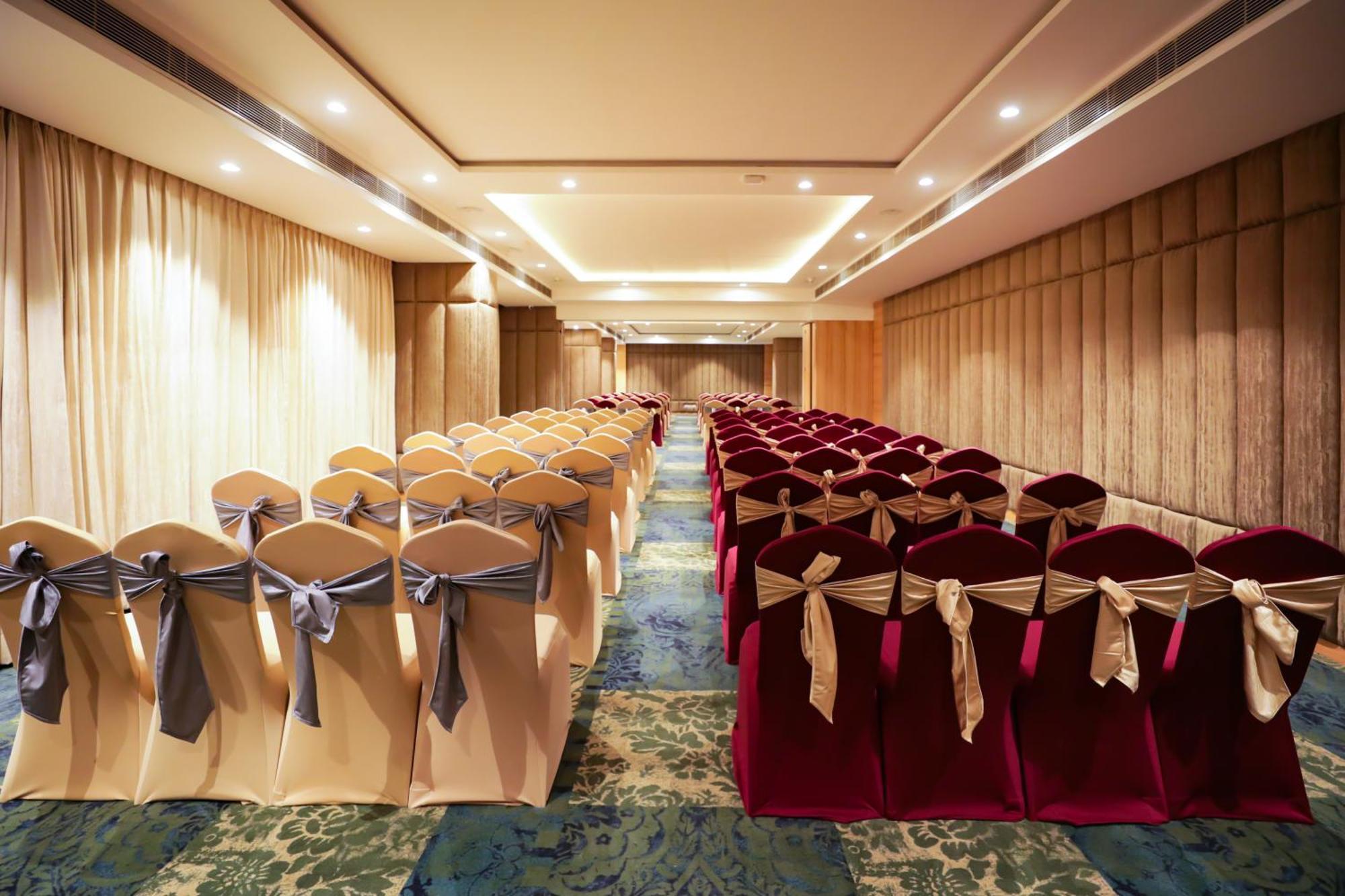 Regenta Gurugram, Sohna Road, Sector 49 4* Gurgaon