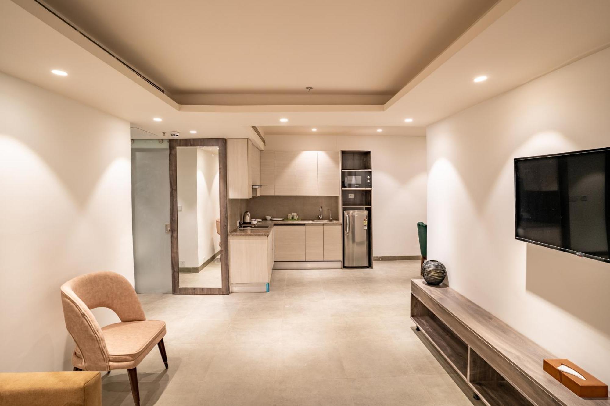 Hotel Juesta Residences - Aipl Joy Street, 4*