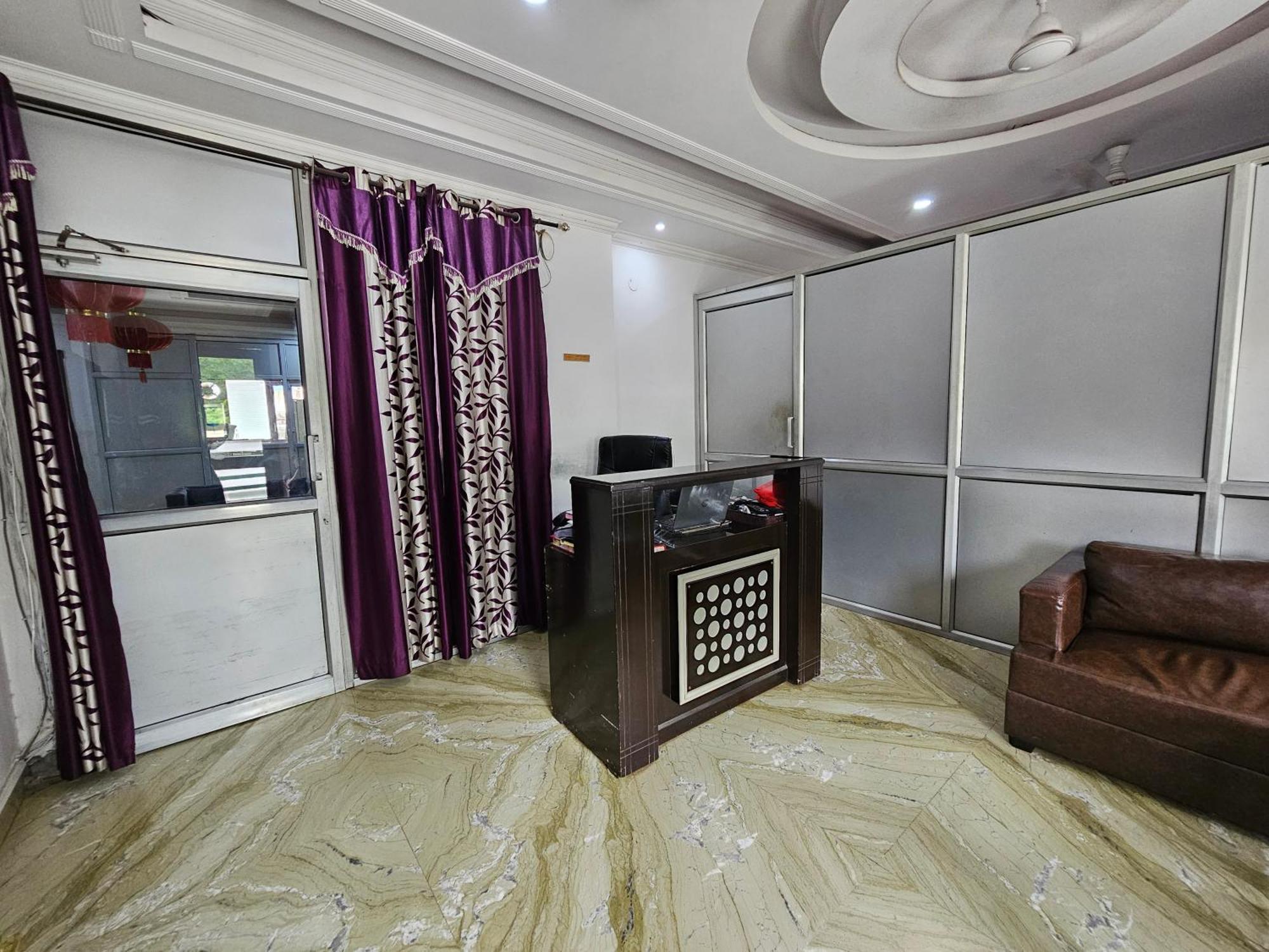 Bed & Breakfast Ashiyana Elite