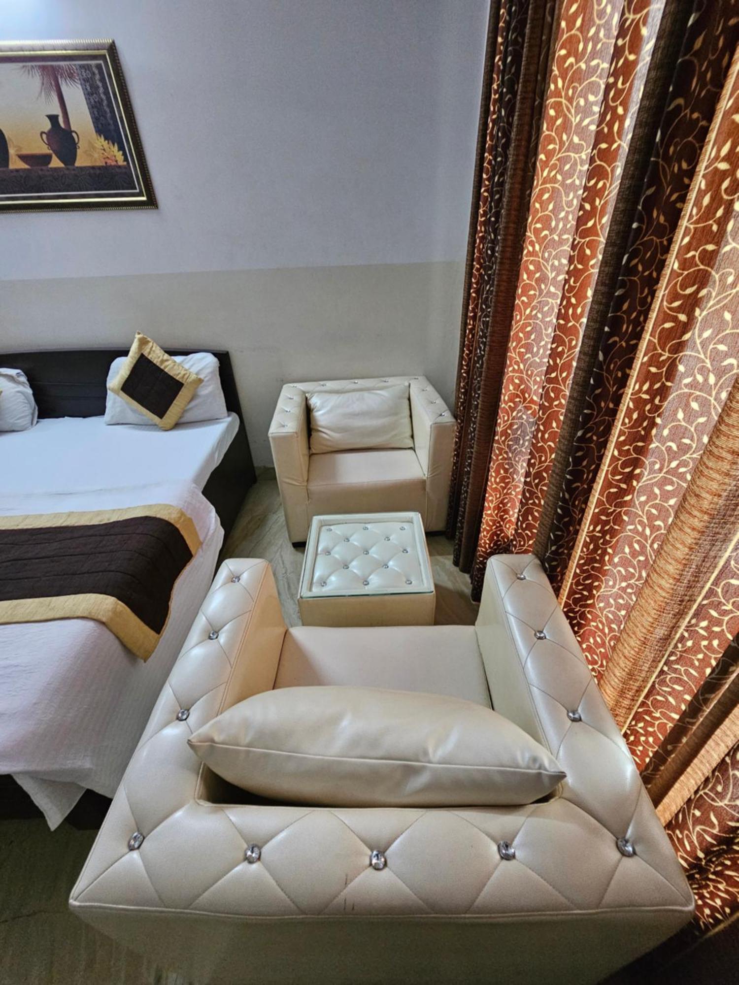 Ashiyana Elite * Gurgaon