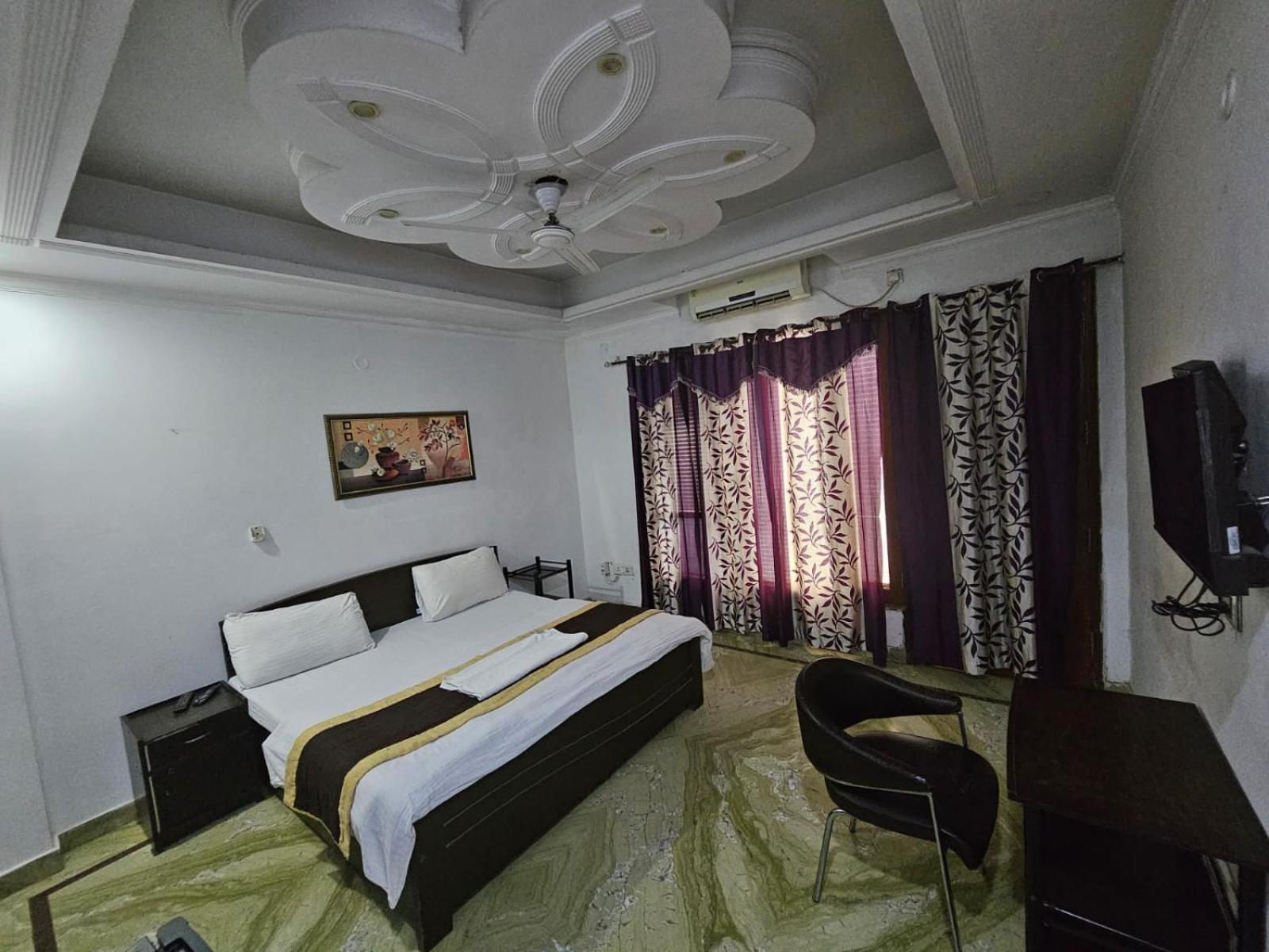 Ashiyana Elite * Gurgaon