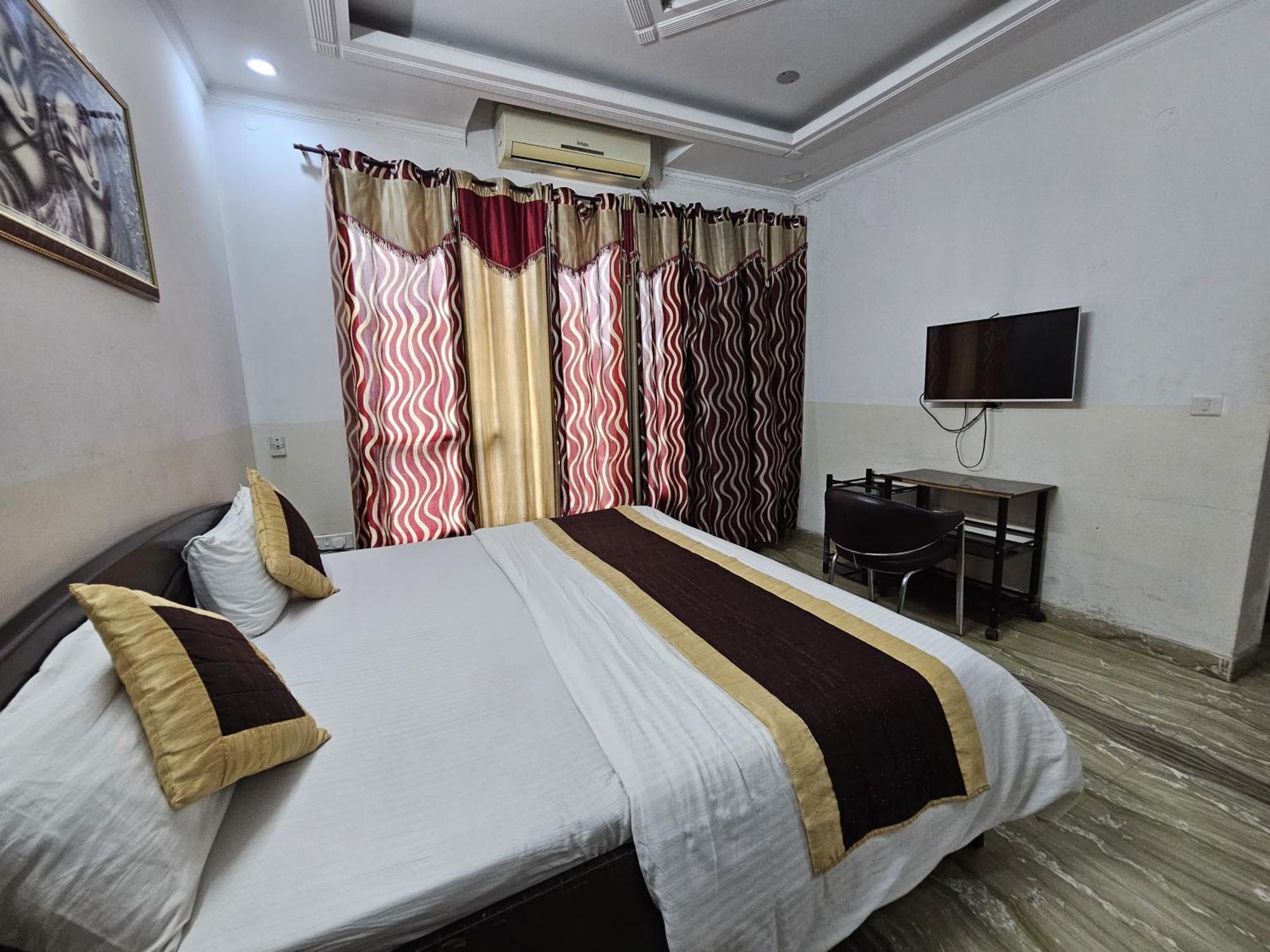 Ashiyana Elite Bed & Breakfast