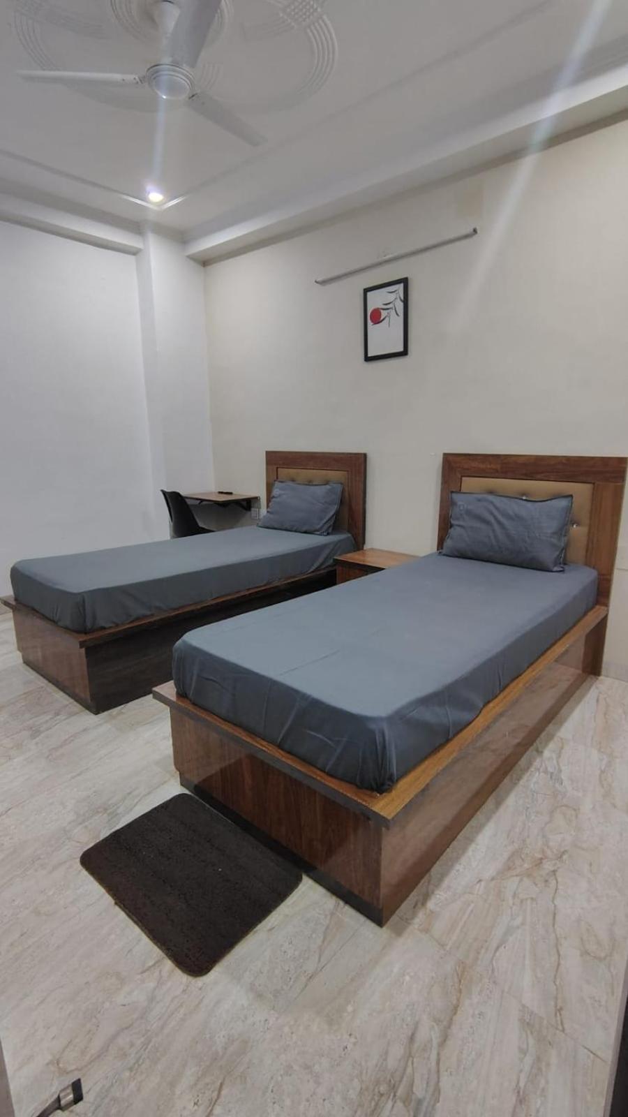 Living Homes Sagitta- Sector 51, Artemis Hospital, Near Unitech Cyber Park * Gurgaon