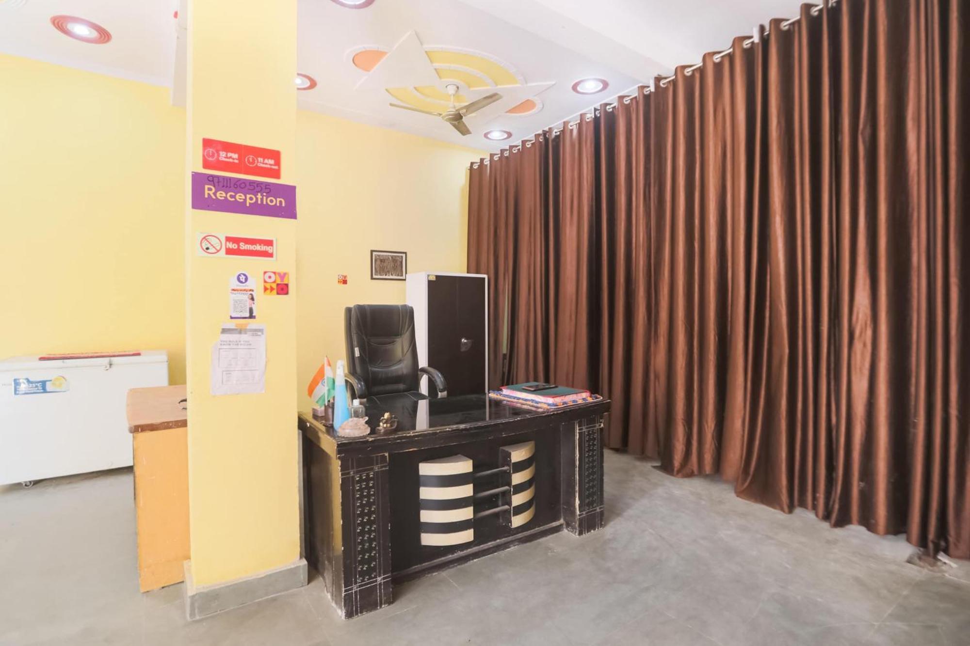 Hotel Spot On Main View Near Leisure Valley Park Gurgaon
