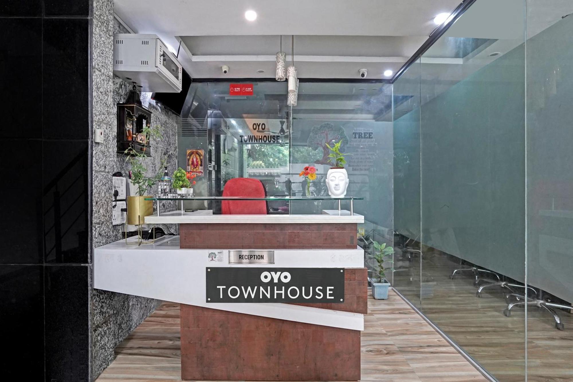 Townhouse 1135 Bellmore Hotel 3*