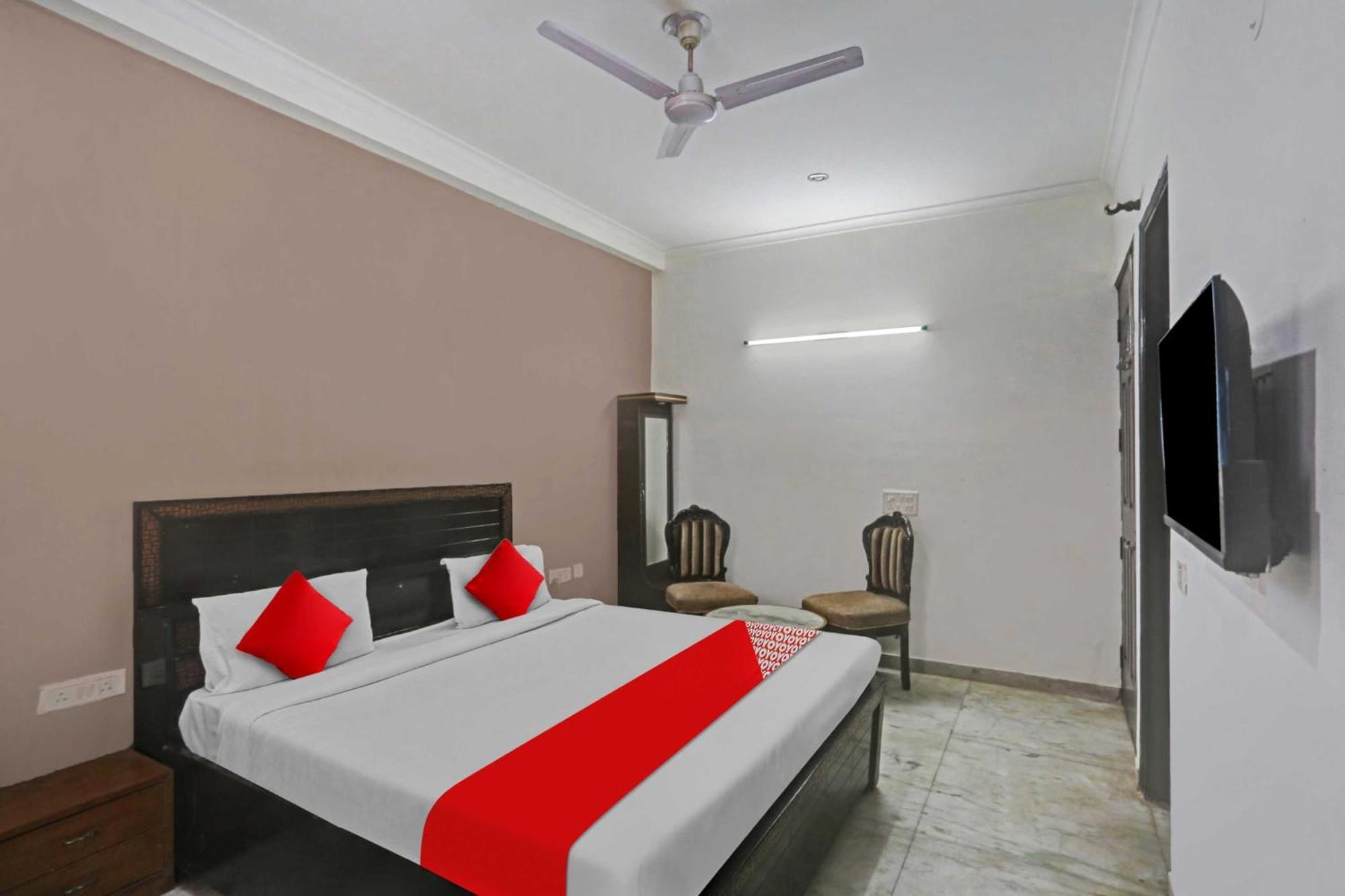 Hotel O Quality Inn 3* Gurgaon