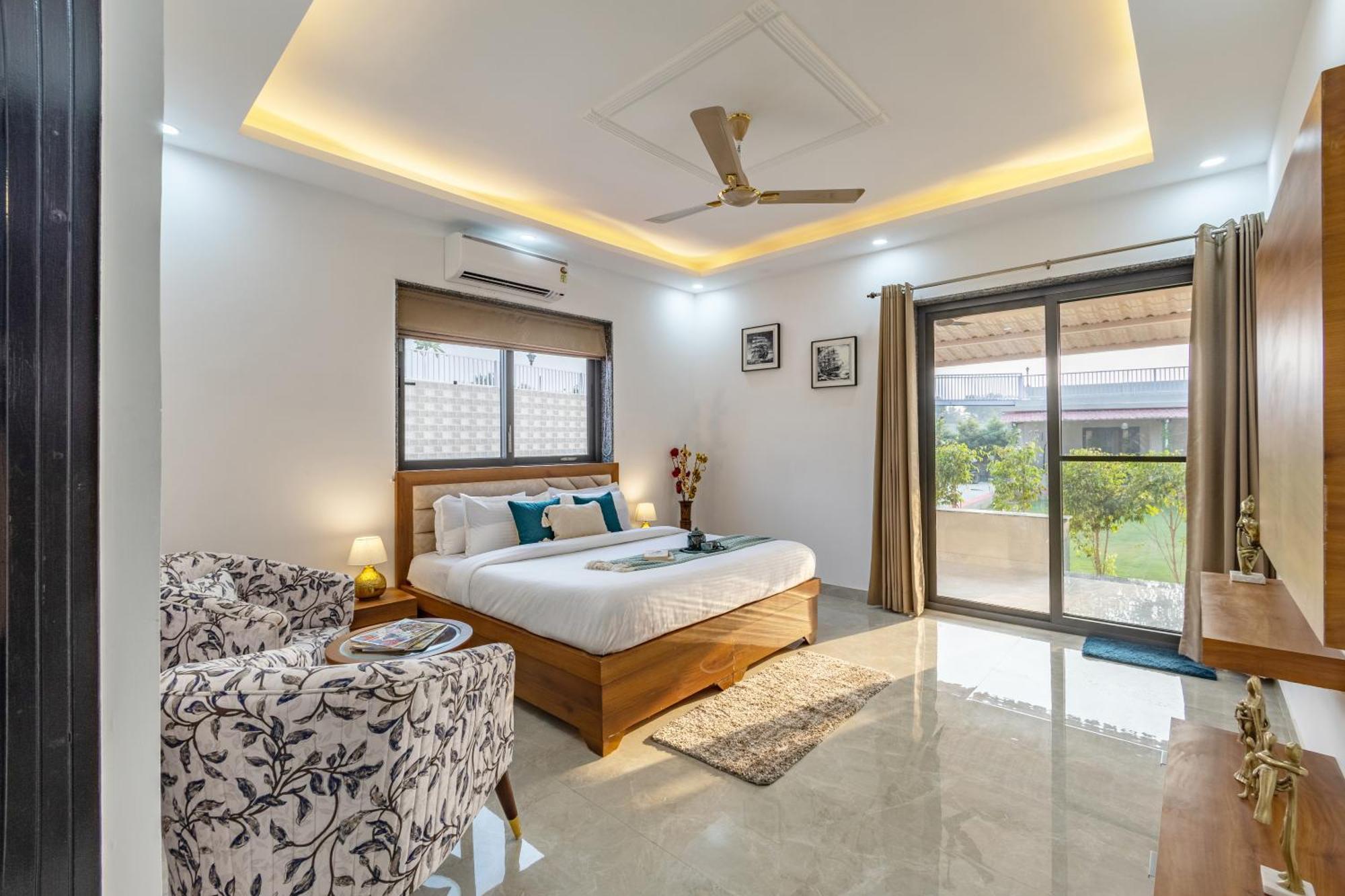 Villa Elivaas 5 Bhk With Pvt Pool & Garden - Zenora Gurgaon