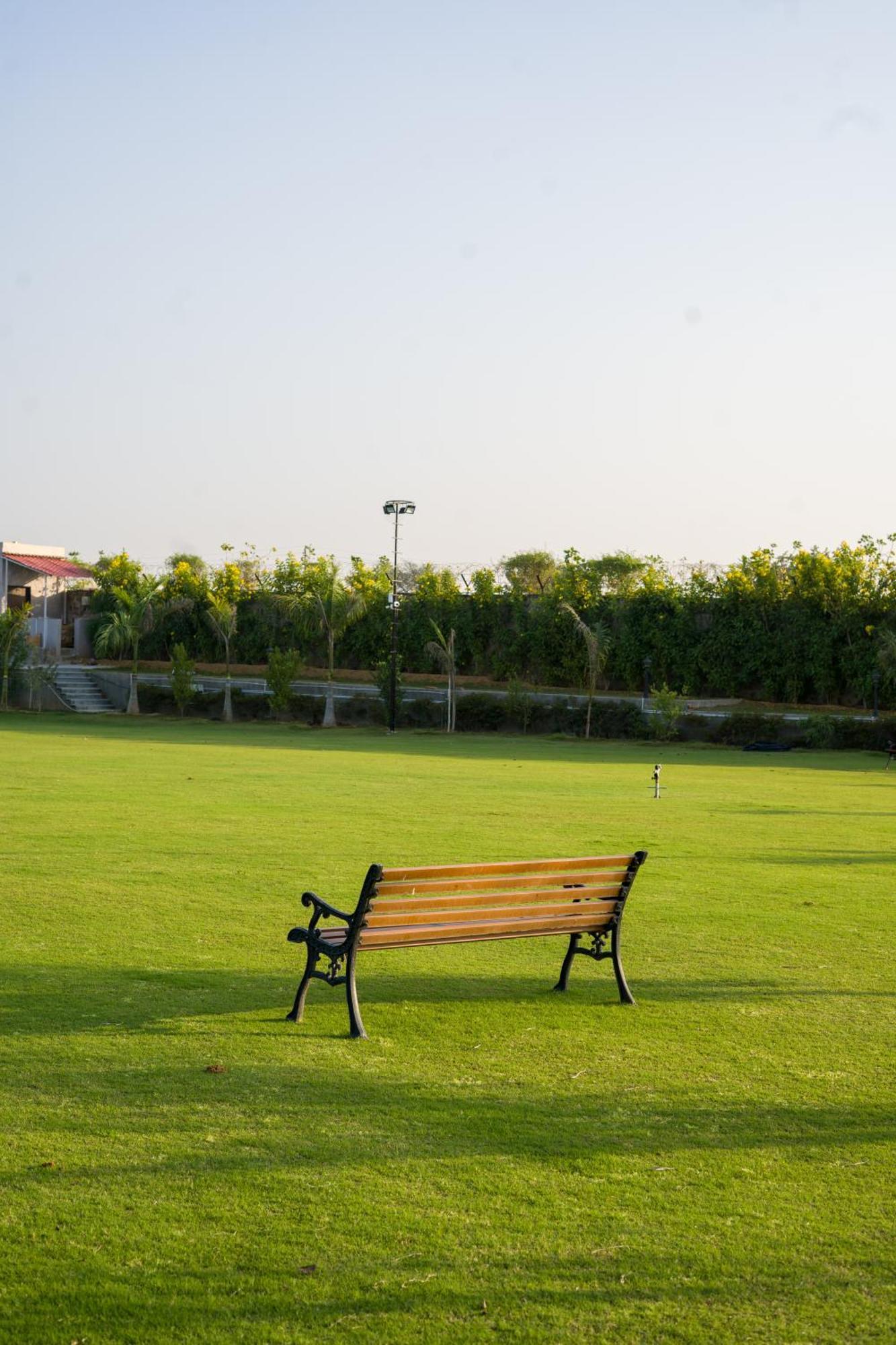 Villa Elivaas 5 Bhk With Pvt Pool & Garden - Zenora Gurgaon