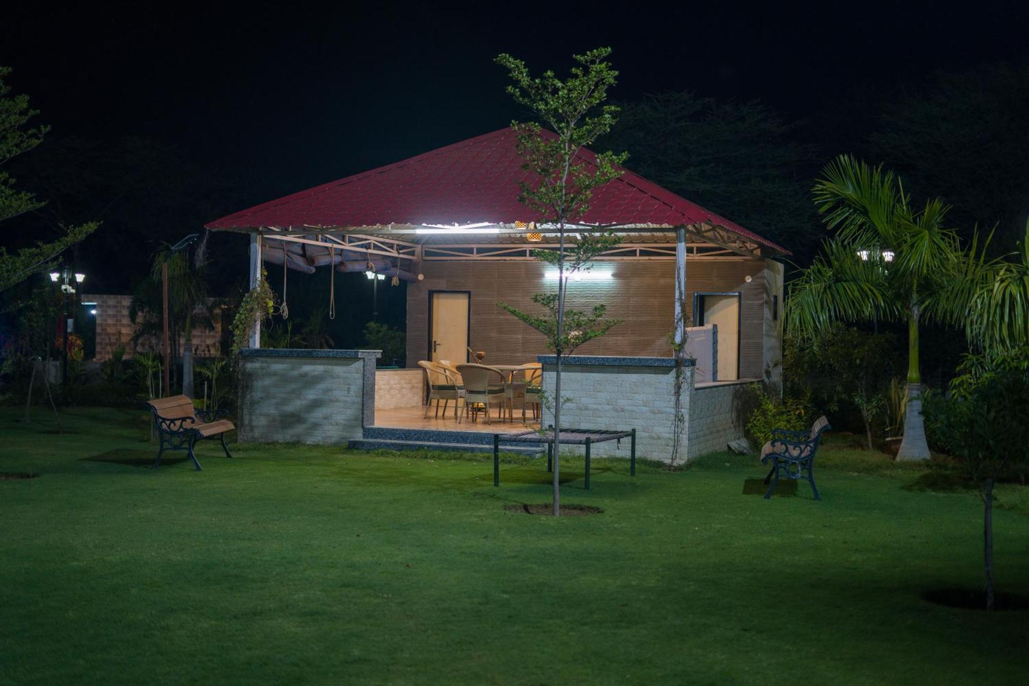 Elivaas 5 Bhk With Pvt Pool & Garden - Zenora *