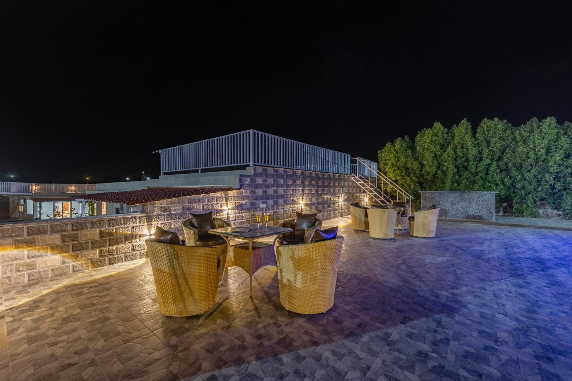 Elivaas 5 Bhk With Pvt Pool & Garden - Zenora * Gurgaon