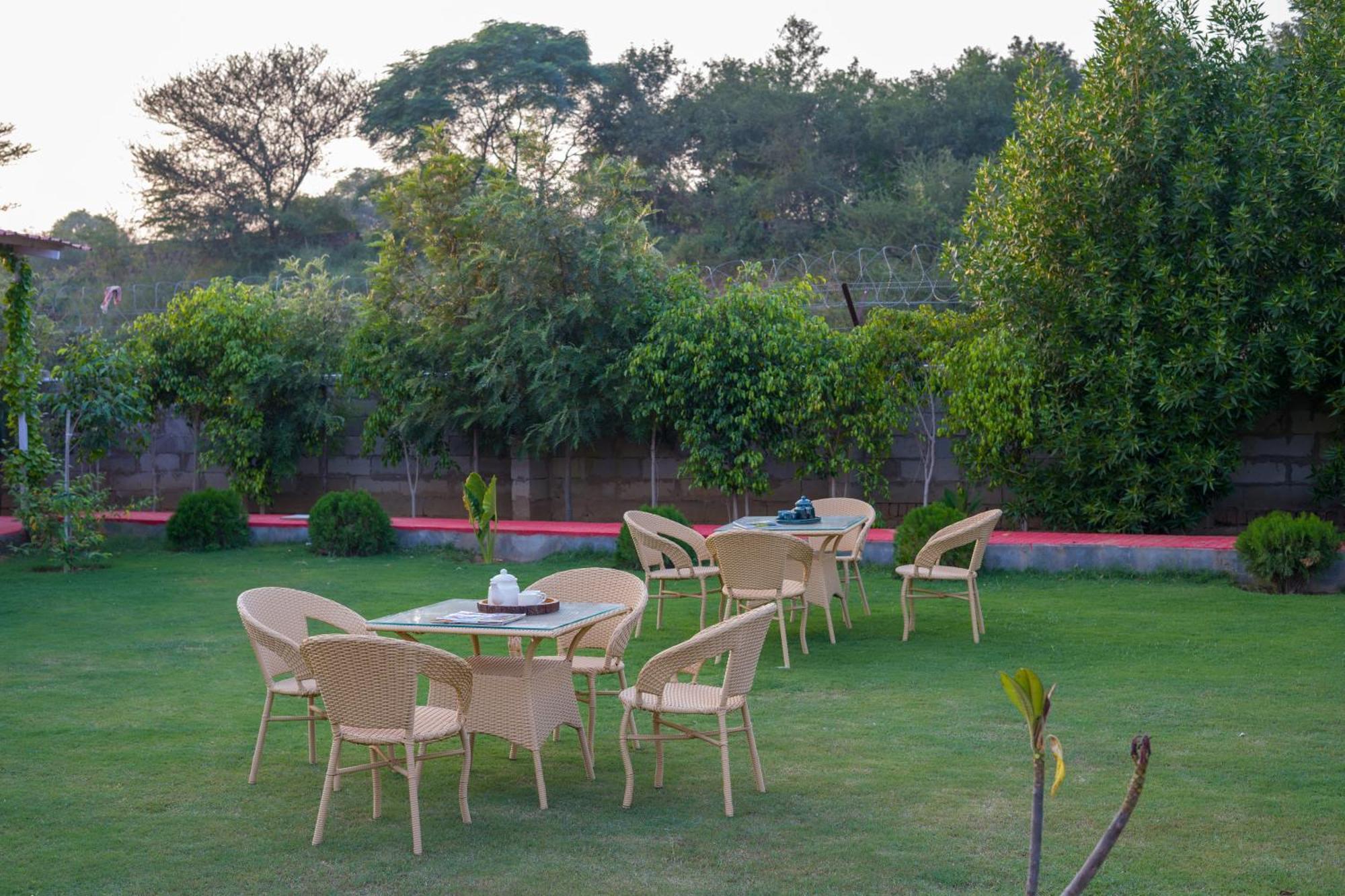 Elivaas 5 Bhk With Pvt Pool & Garden - Zenora * Gurgaon