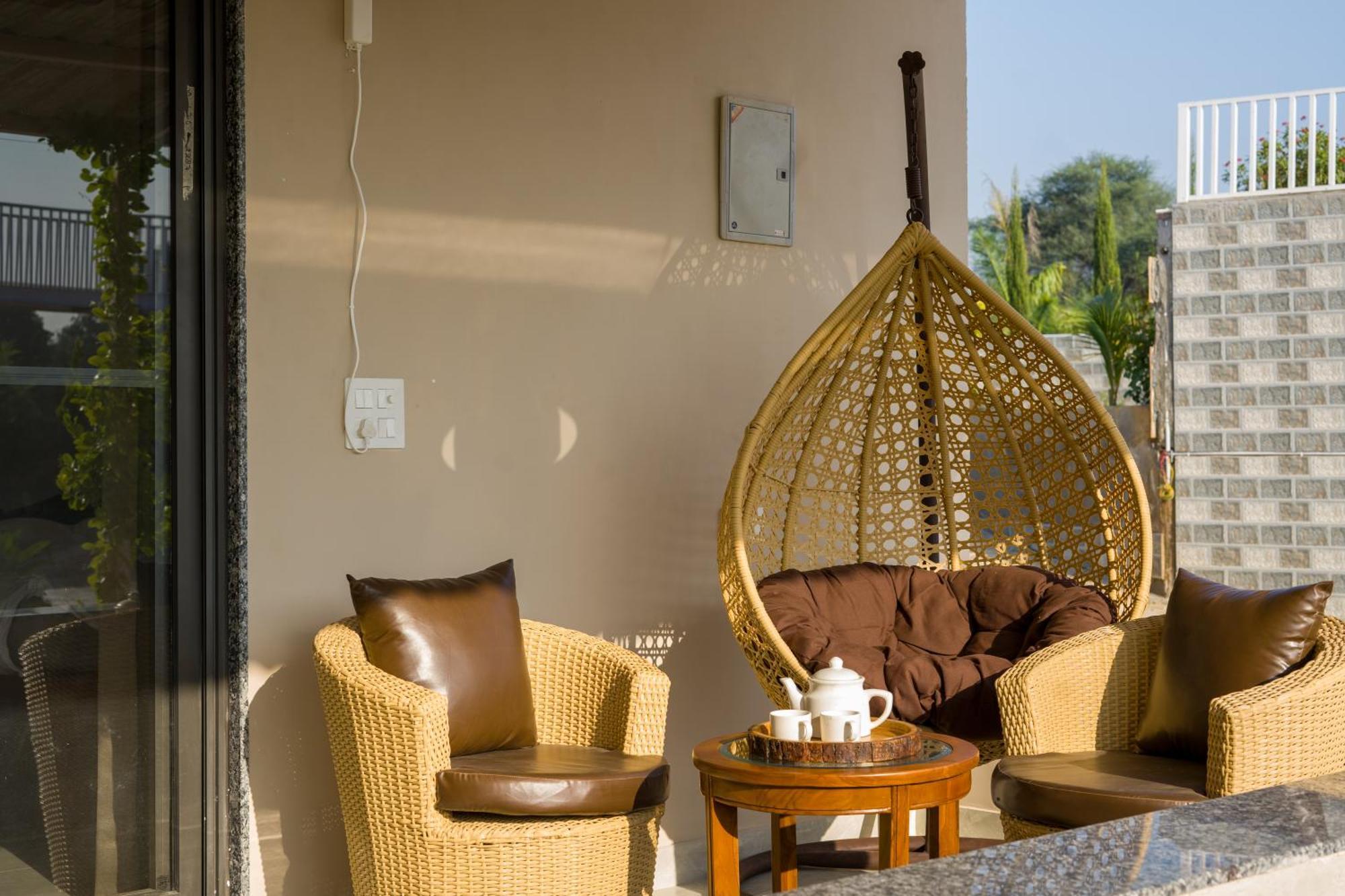 Villa Elivaas 5 Bhk With Pvt Pool & Garden - Zenora *