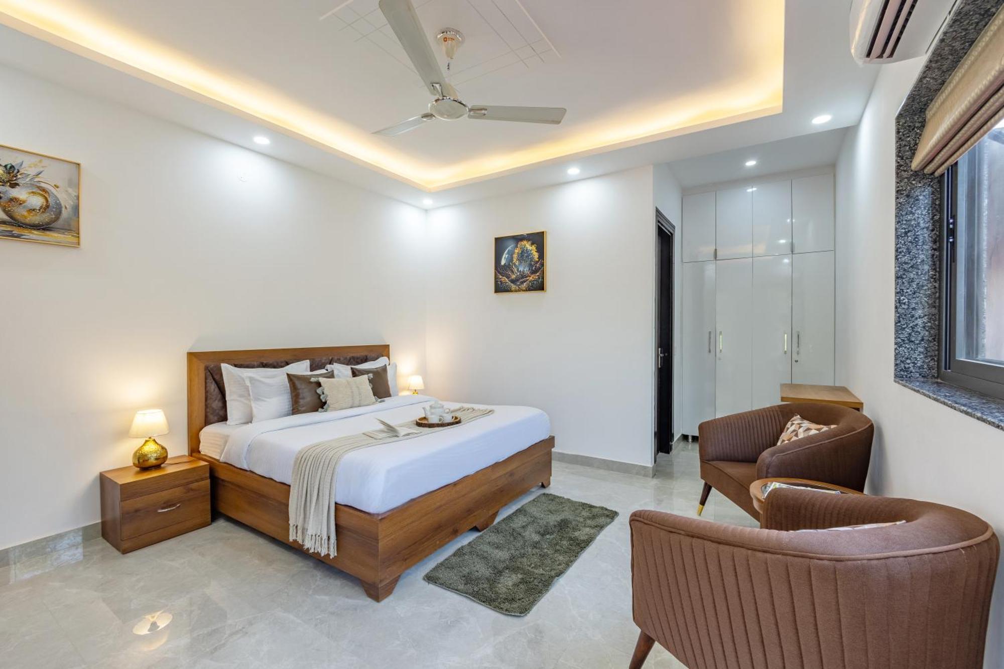 Elivaas 5 Bhk With Pvt Pool & Garden - Zenora Gurgaon
