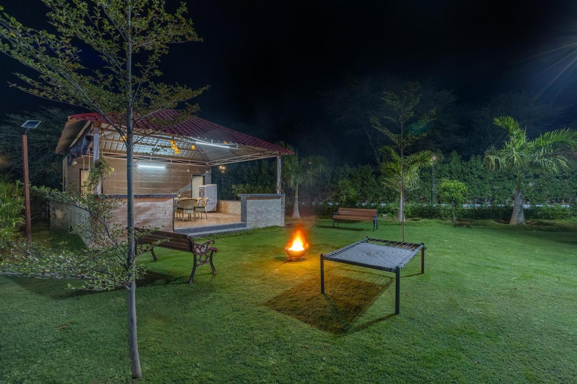 Elivaas 5 Bhk With Pvt Pool & Garden - Zenora Villa *
