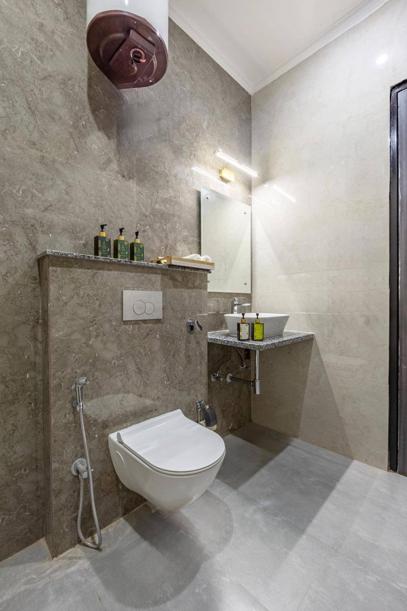 Elivaas 5 Bhk With Pvt Pool & Garden - Zenora * Gurgaon