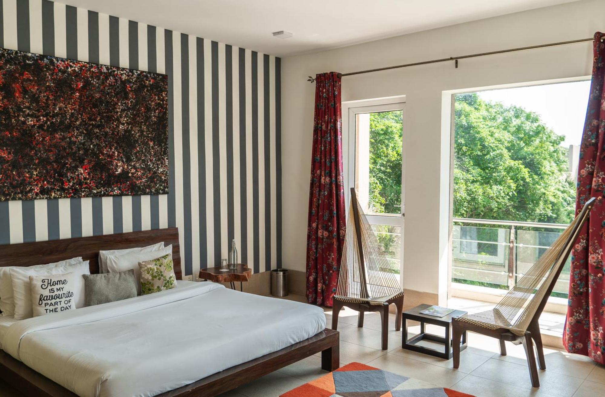 Karma Lakelands, Gurugram Resort 4*
