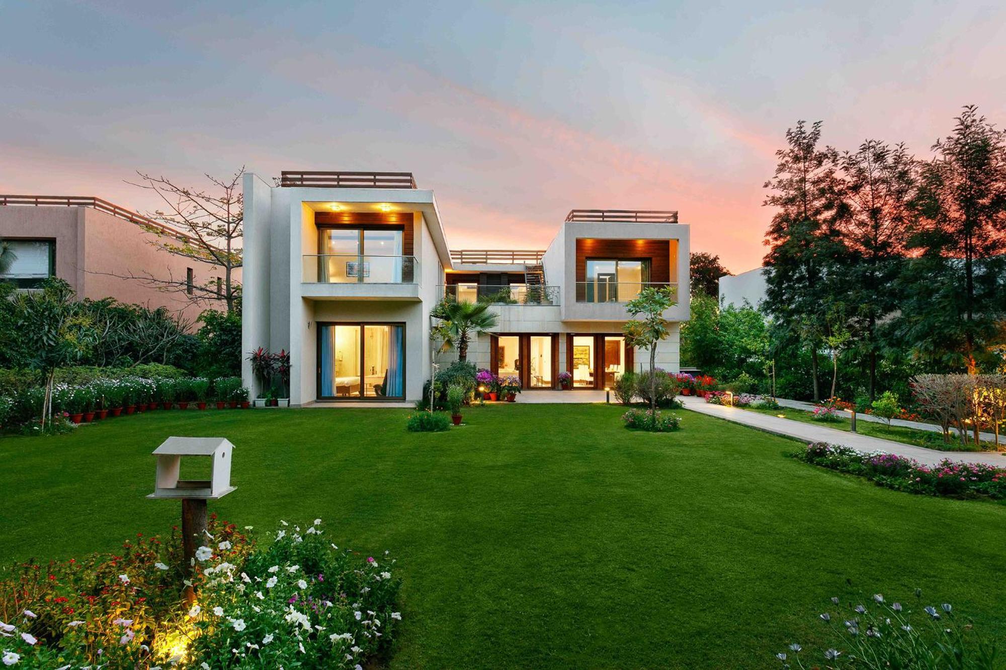 Resort Karma Lakelands, Gurugram 4*