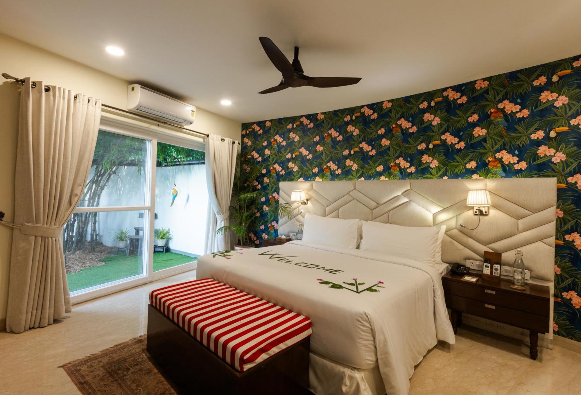 Resort Karma Lakelands, Gurugram 4*