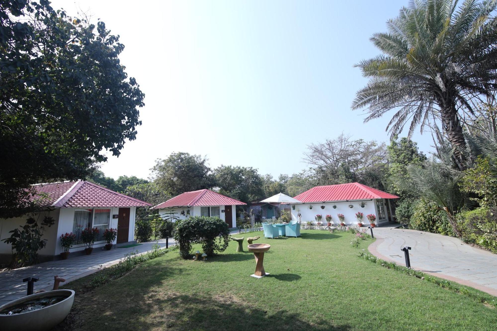 Karma Lakelands, Gurugram Resort