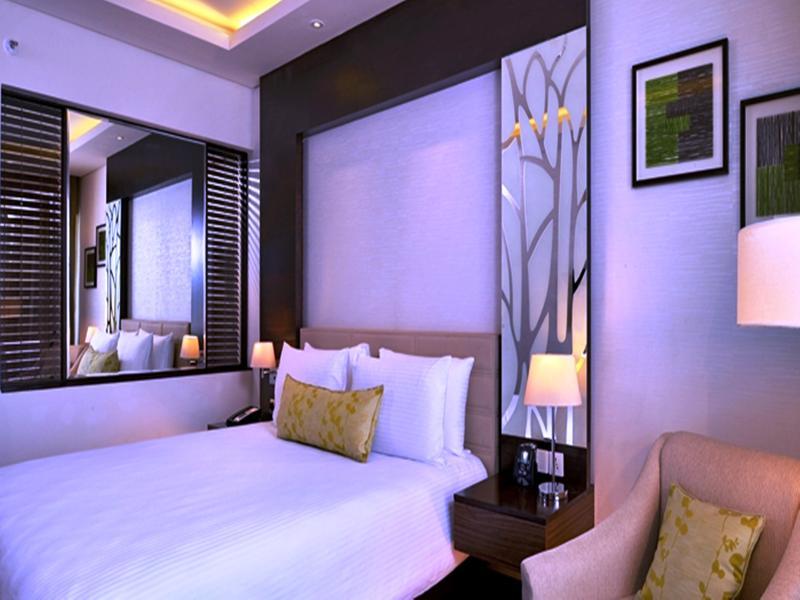 Doubletree By Hilton Gurugram Baani Square 5*