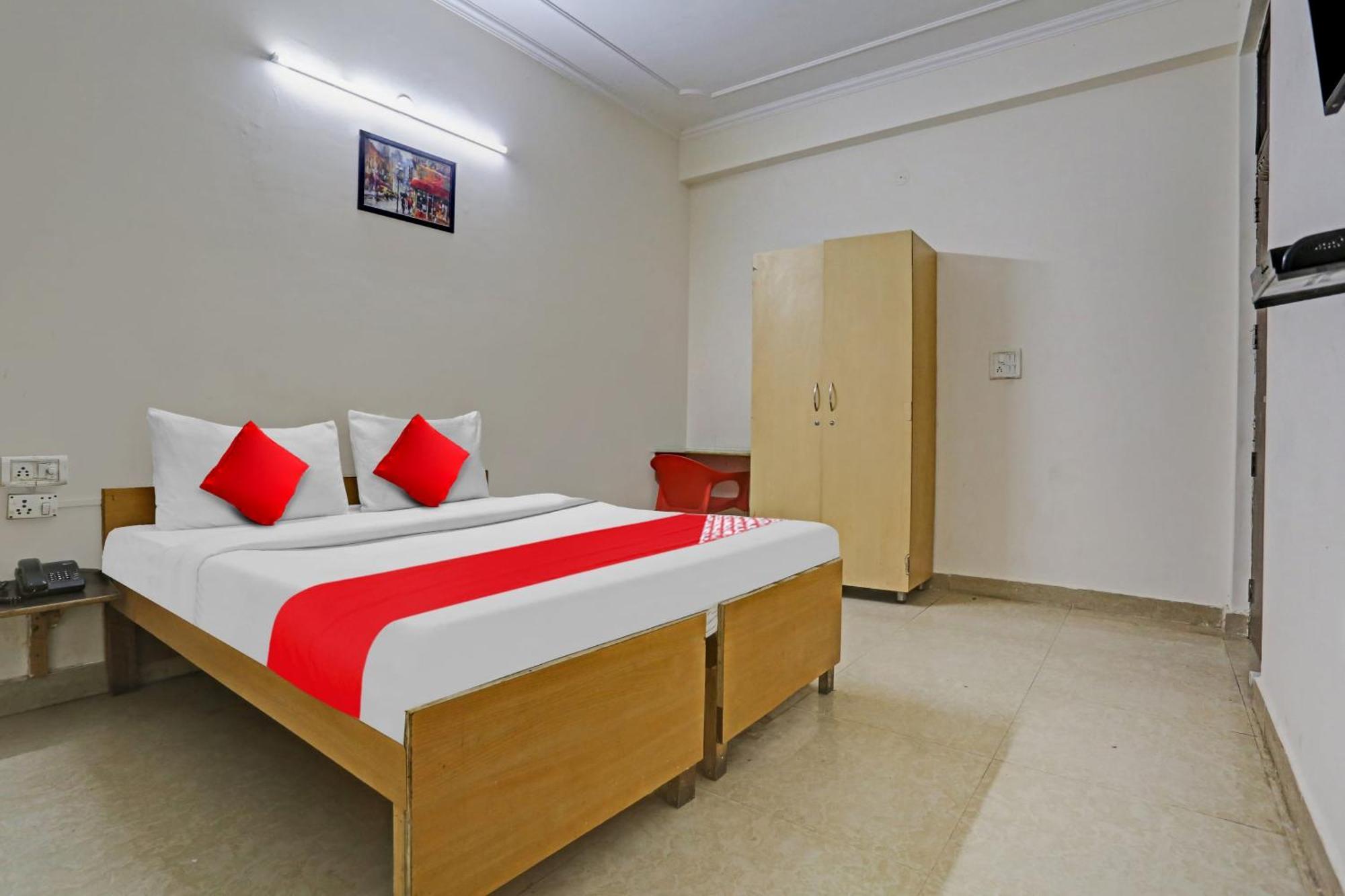 Hotel O Stanley Falls Hotel Gurgaon