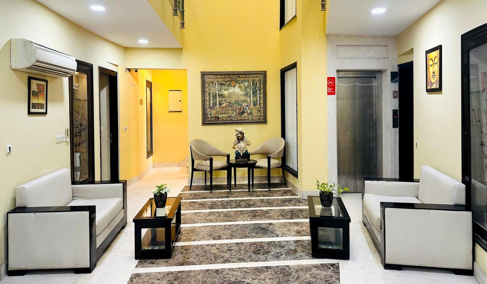 Hotel Posh - Golf Course Road Gurgaon