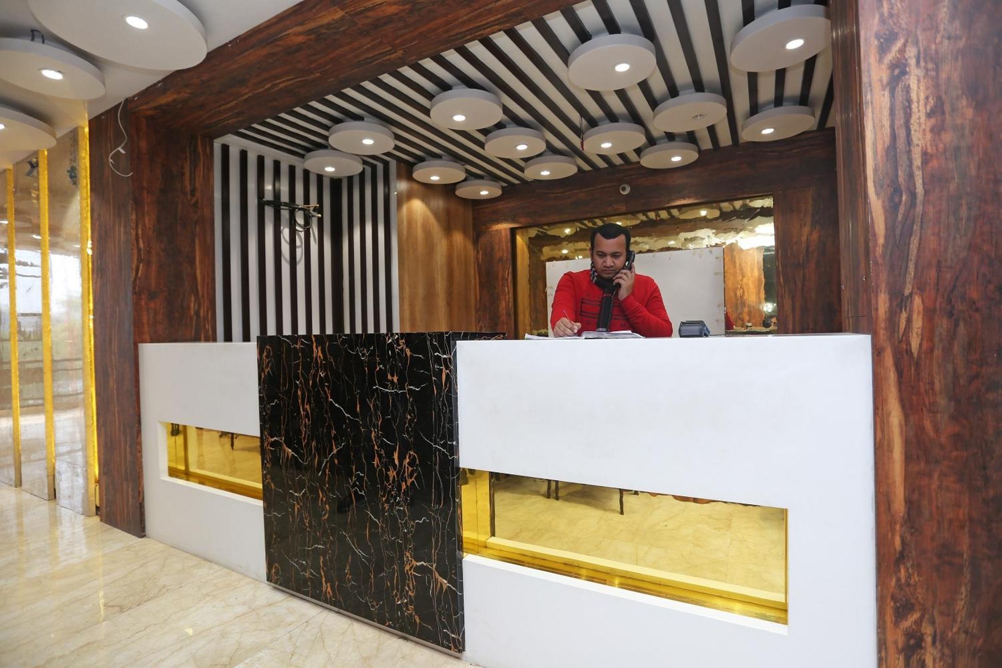 O Samrat Hotel 3*