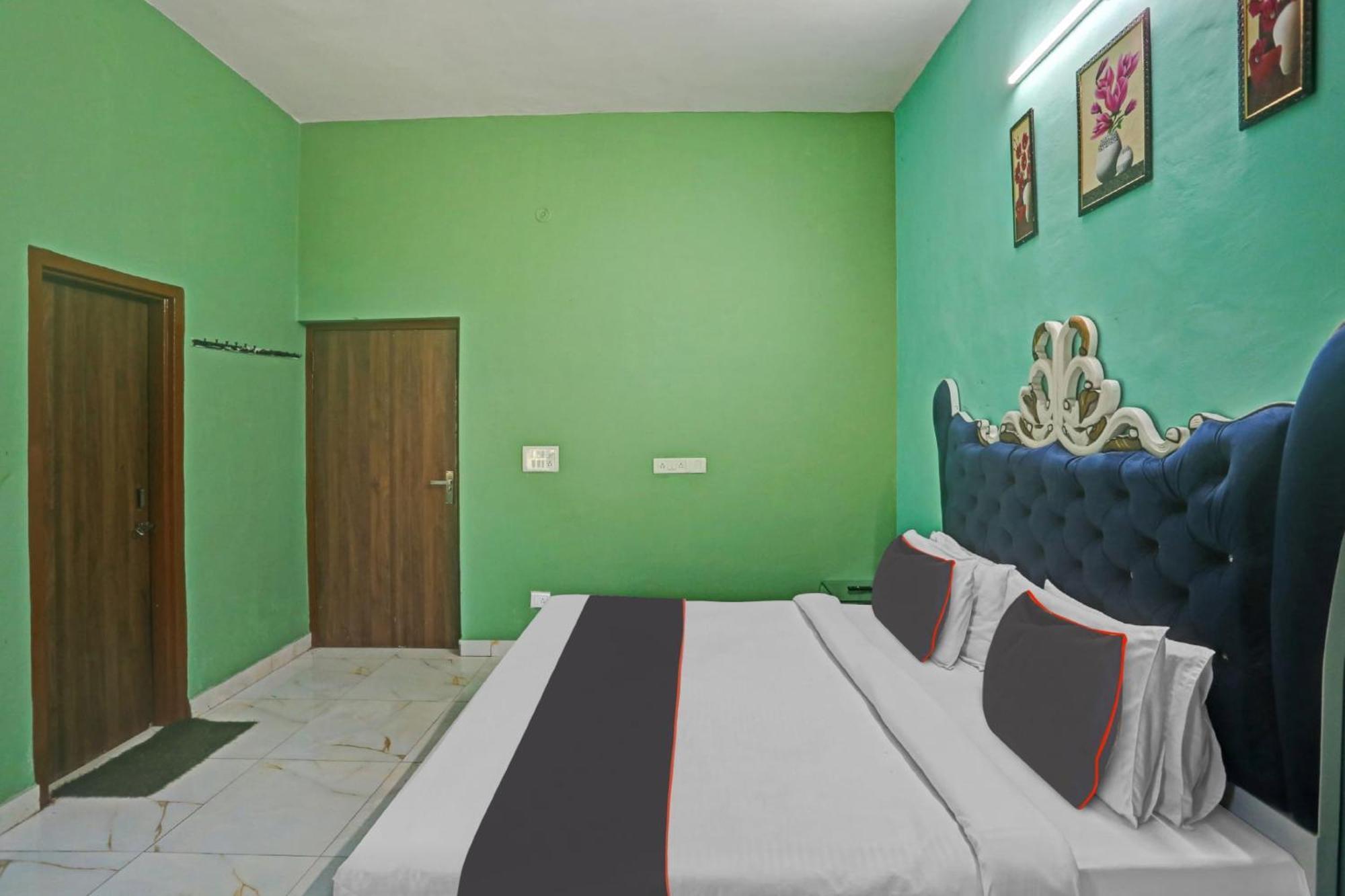 Hotel O Omi Gurgaon