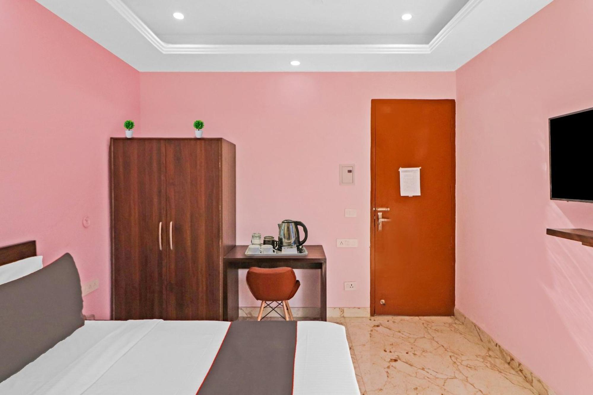 Collection O Parth & Sargam Residency