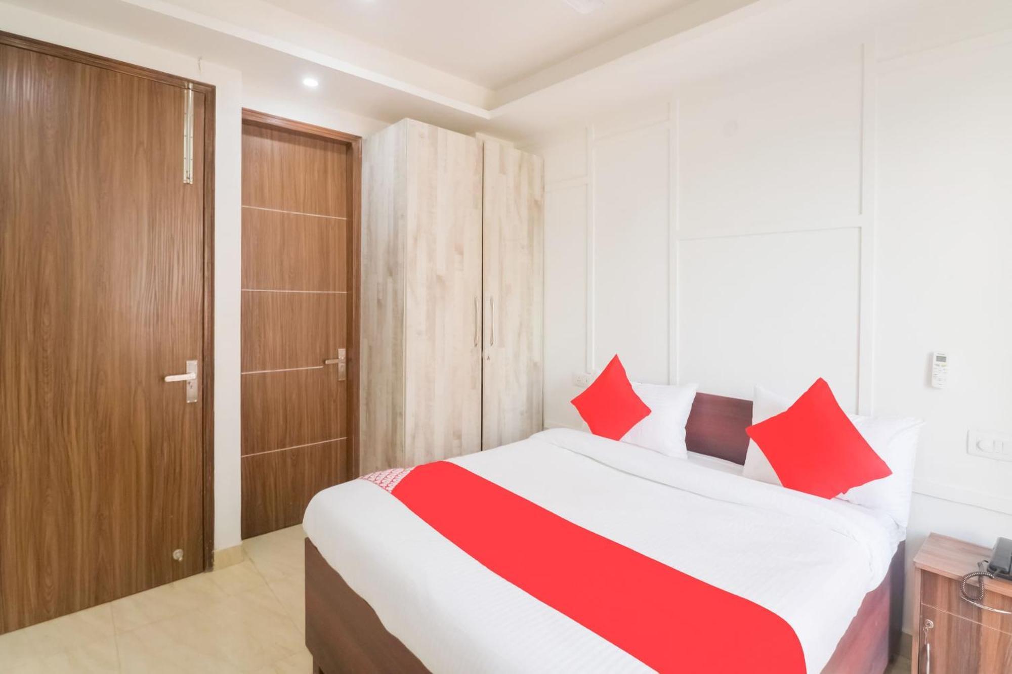 Hotel O Host Hub